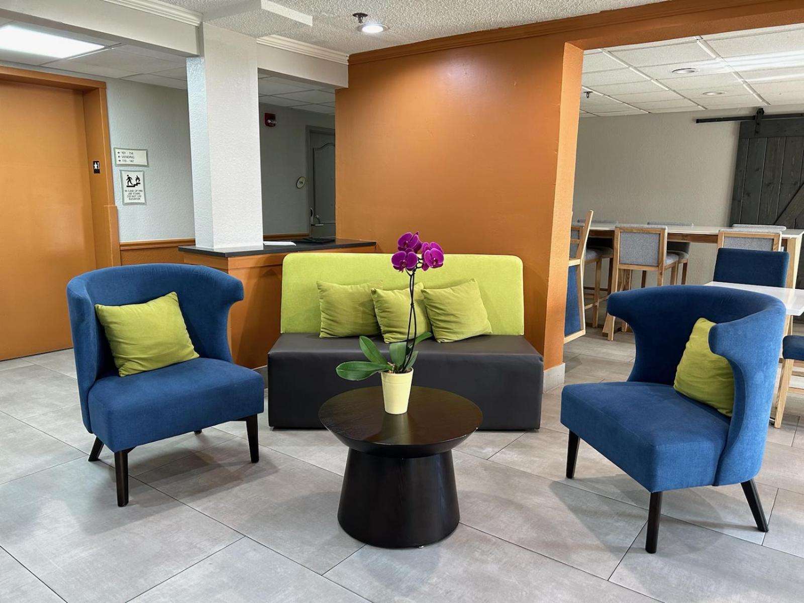 Baymont by Wyndham Orlando South photo 53