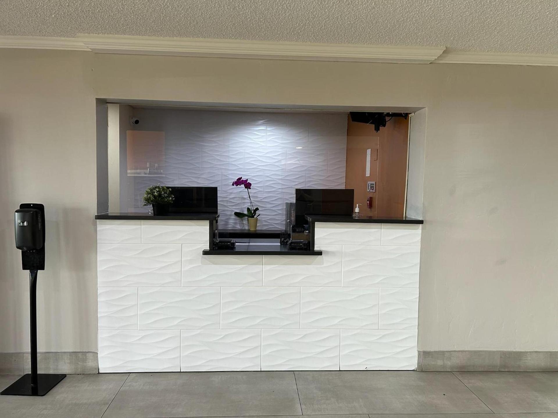 Baymont by Wyndham Orlando South photo 52