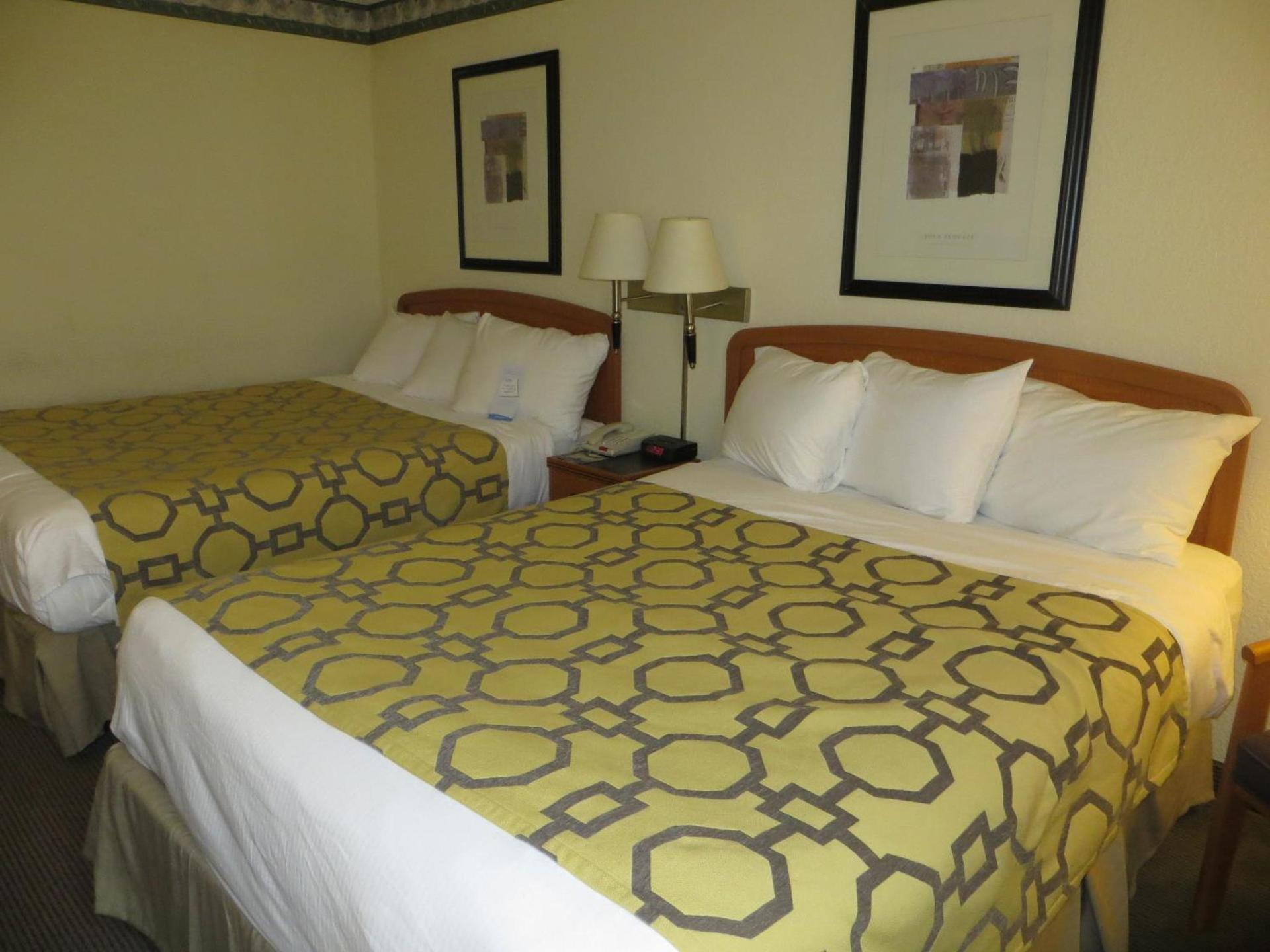 Baymont by Wyndham Fort Wayne photo 21