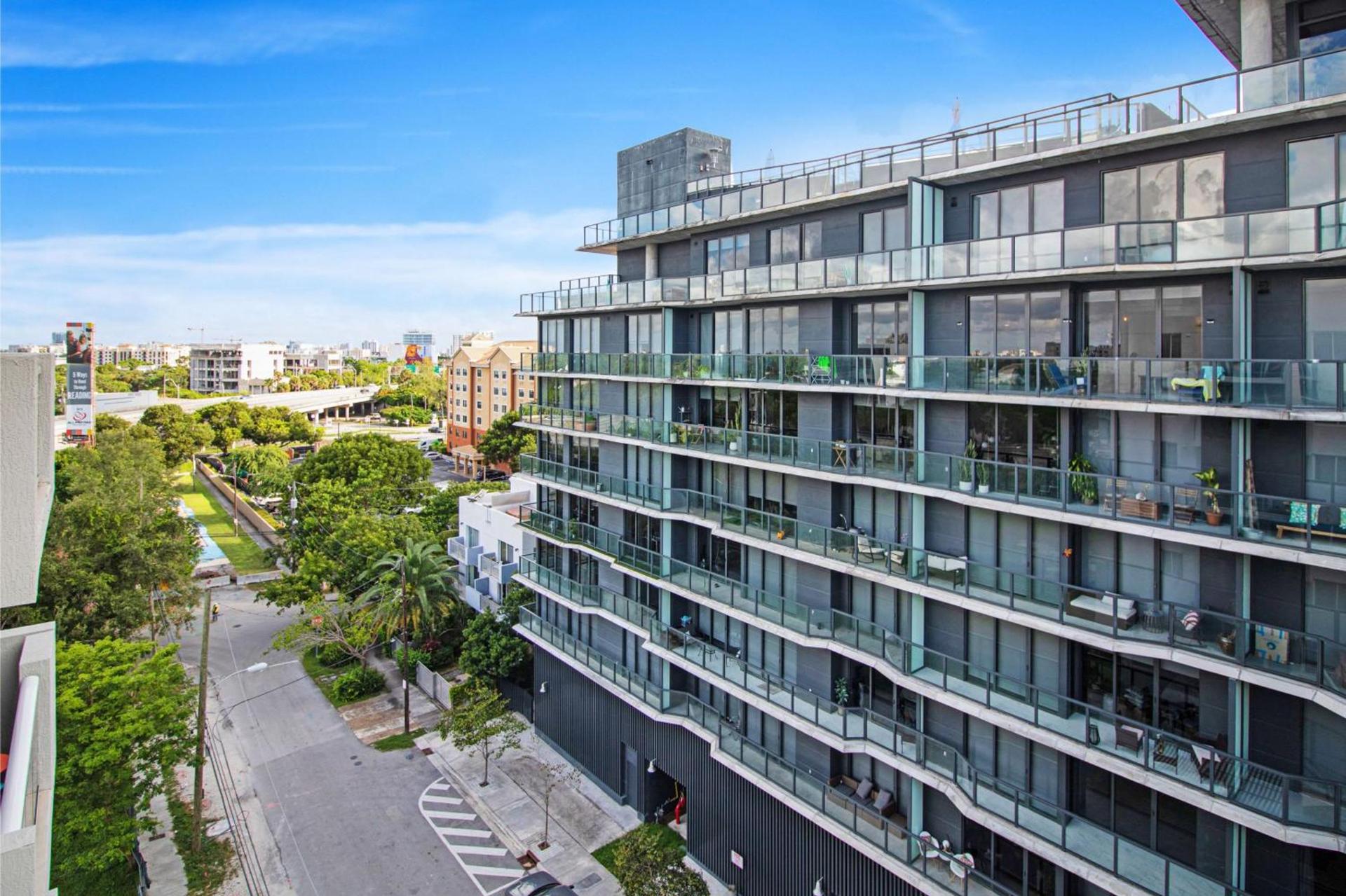 Roami at Habitat Brickell photo 87