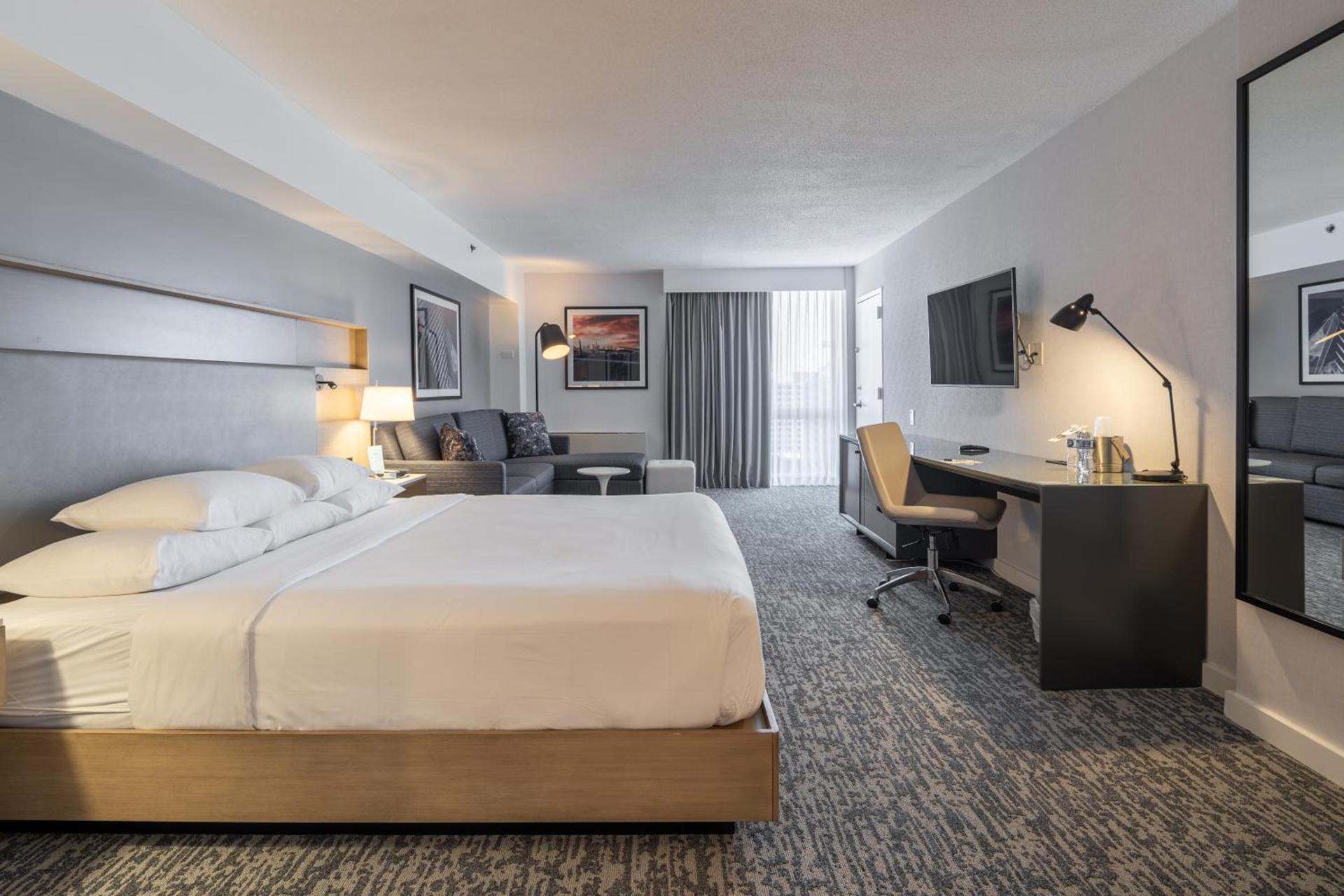 DoubleTree by Hilton New York JFK Airport photo 53