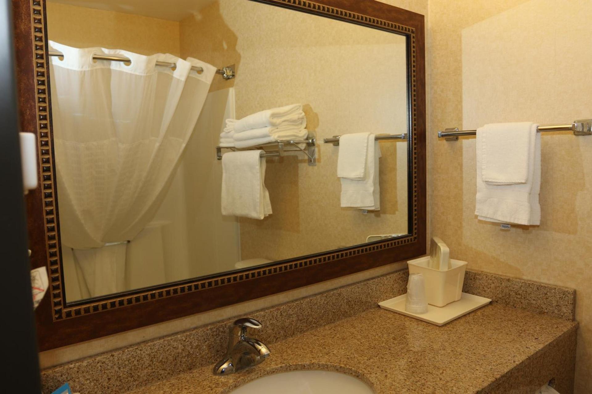 Motel 6 Minot, ND photo 6