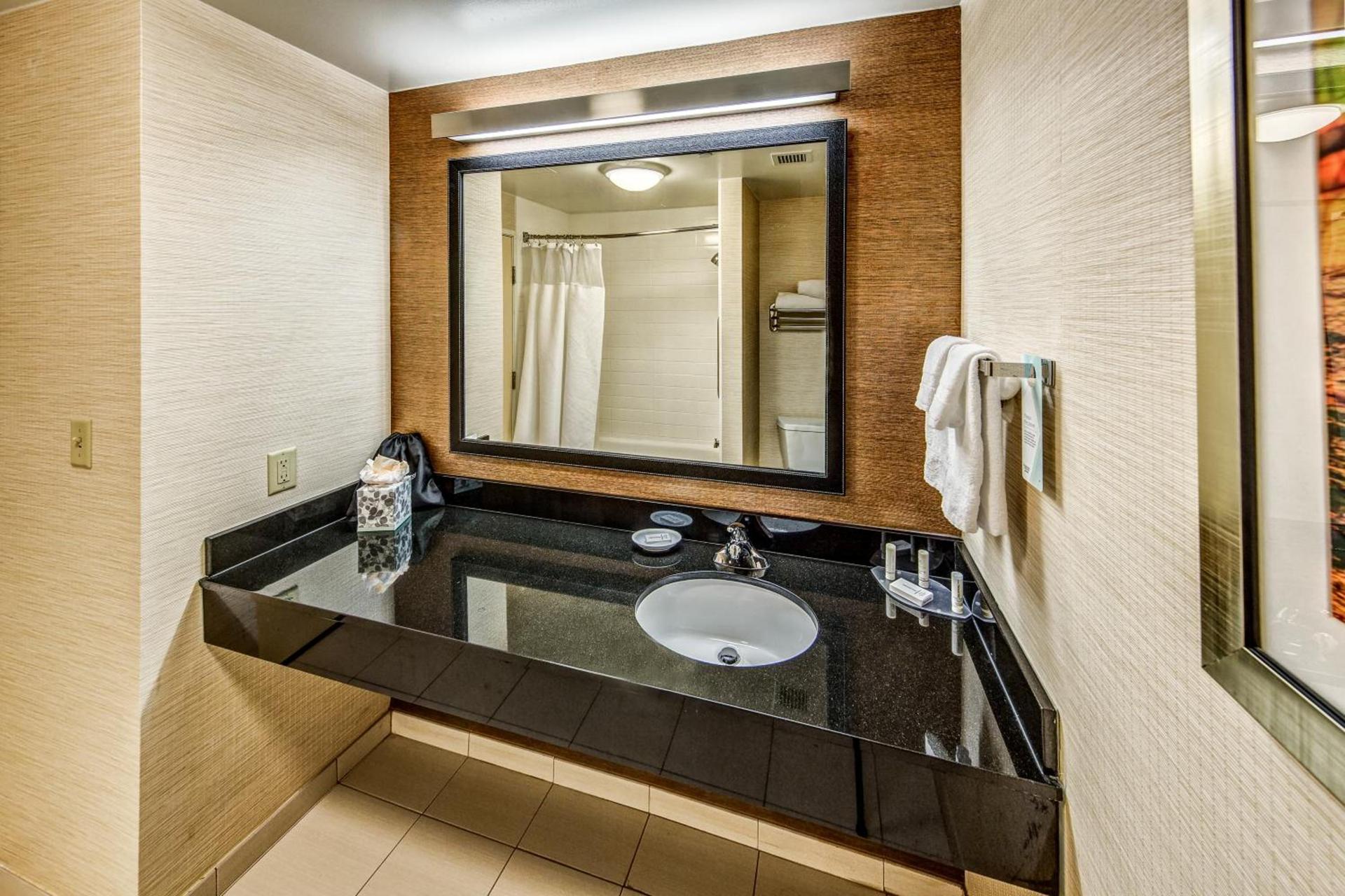 Fairfield Inn and Suites by Marriott Austin Northwest/The Domain Area photo 6