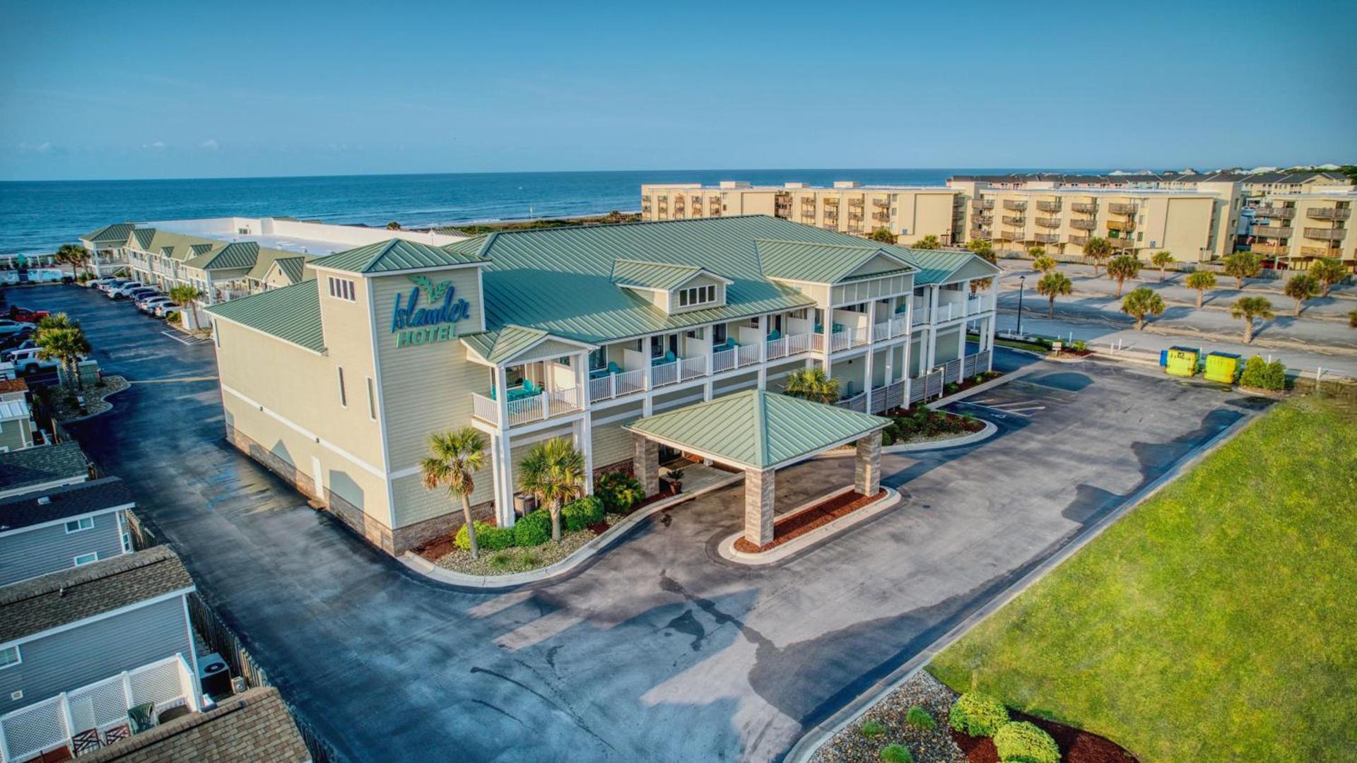 Islander Hotel & Resort photo 1