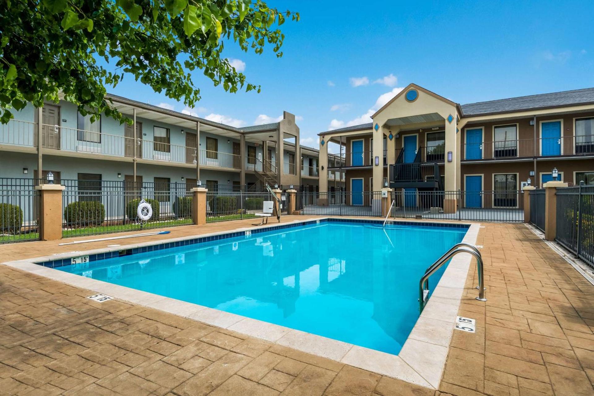 SureStay Plus Hotel by Best Western Jackson photo 2
