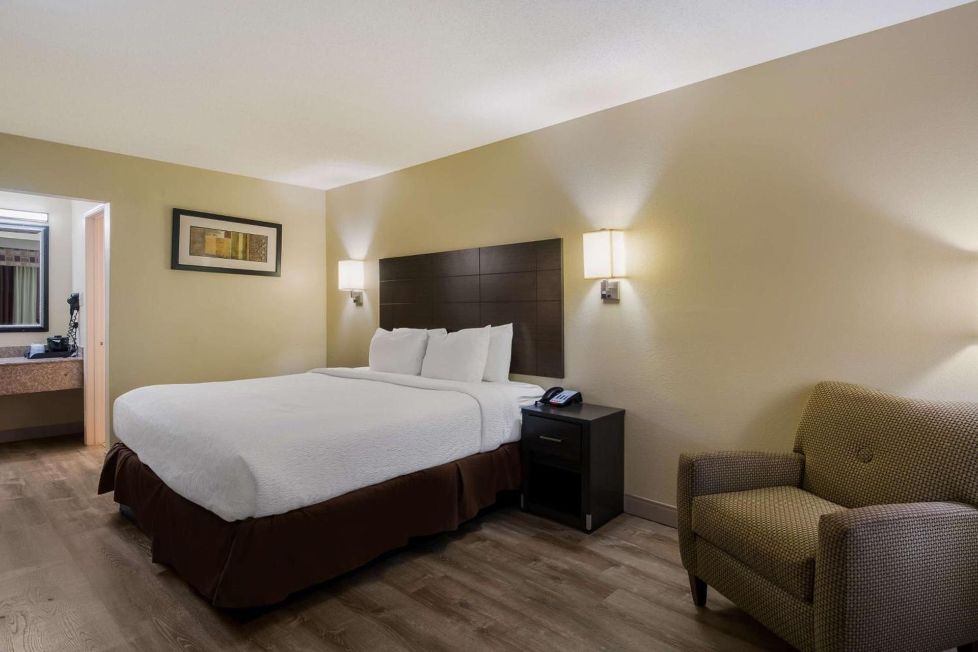 SureStay Plus Hotel by Best Western Jackson photo 14