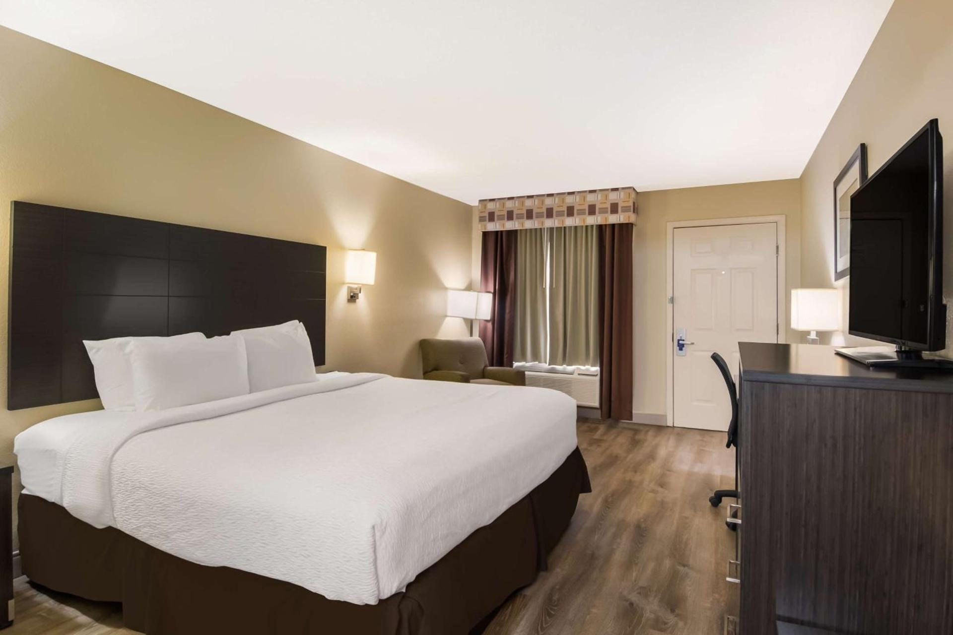 SureStay Plus Hotel by Best Western Jackson photo 4