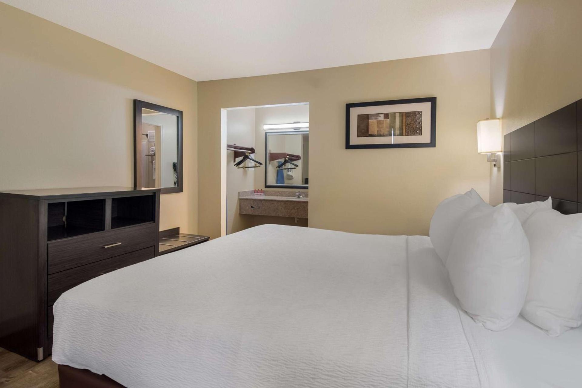 SureStay Plus Hotel by Best Western Jackson photo 21