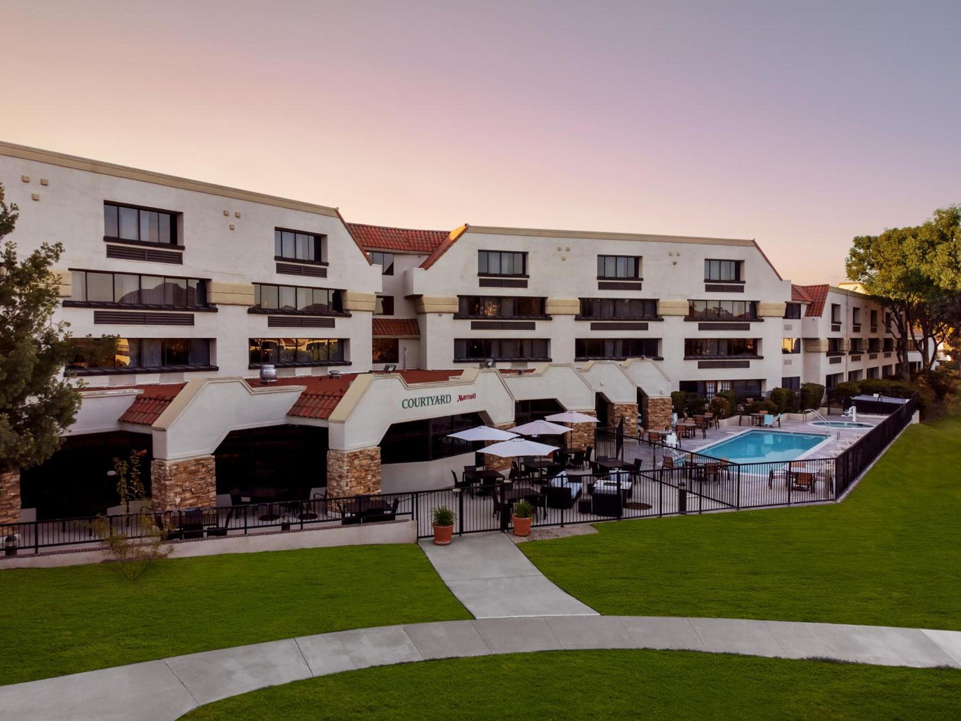 Courtyard by Marriott San Diego Rancho Bernardo photo 3