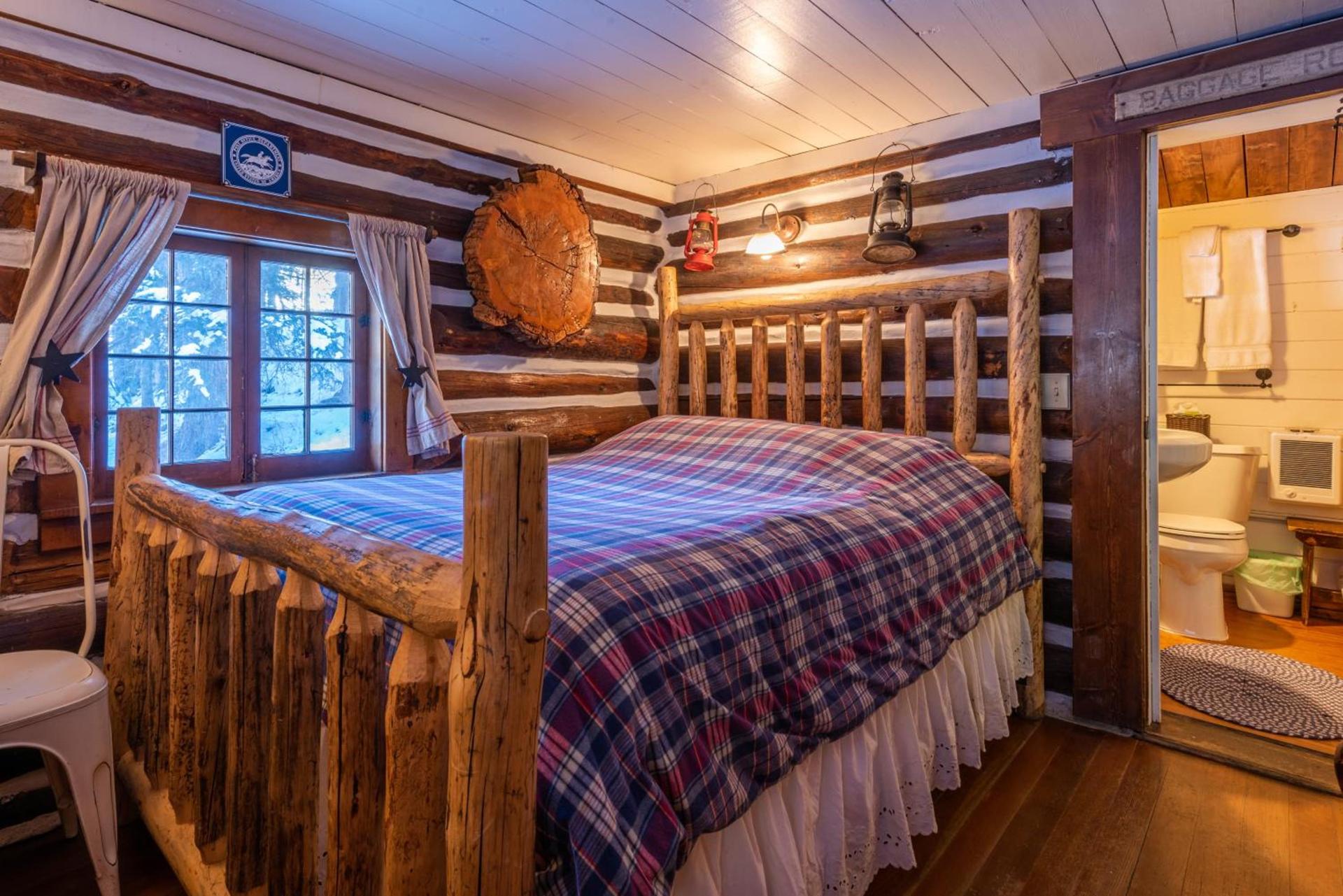 Pioneer Guest Cabins photo 19