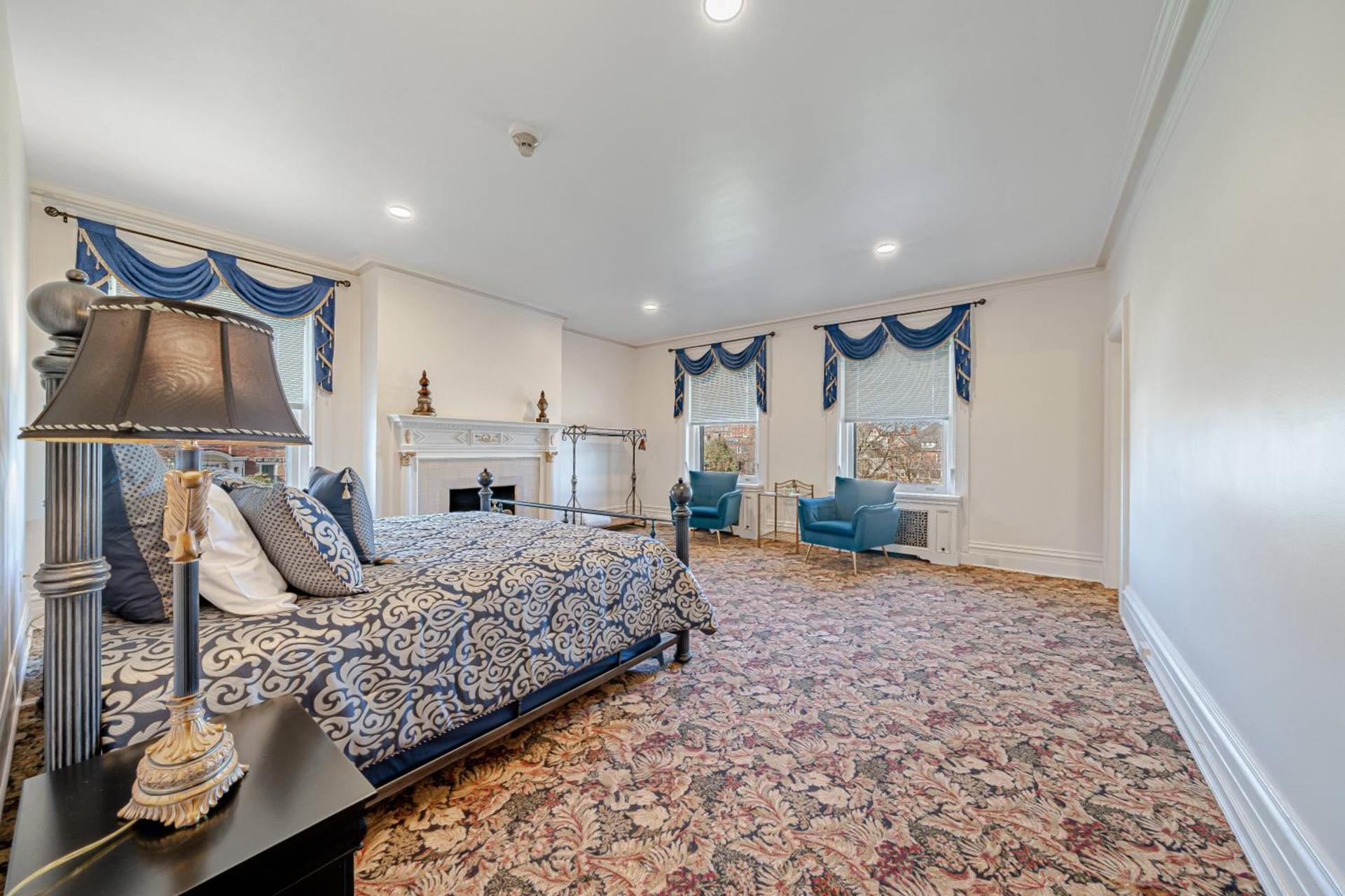 The Grandeur Estate photo 22