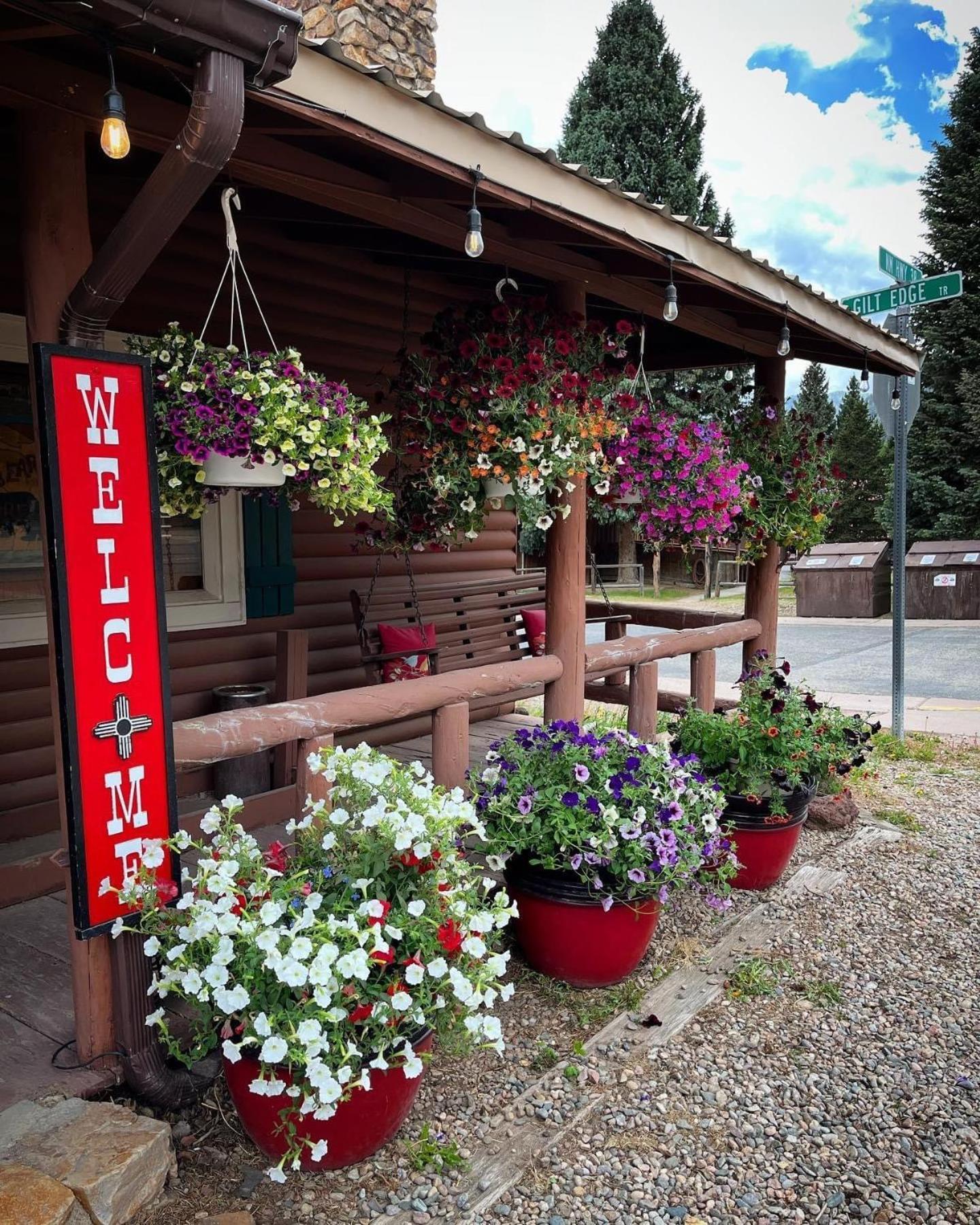 Three Bears Lodge photo 3