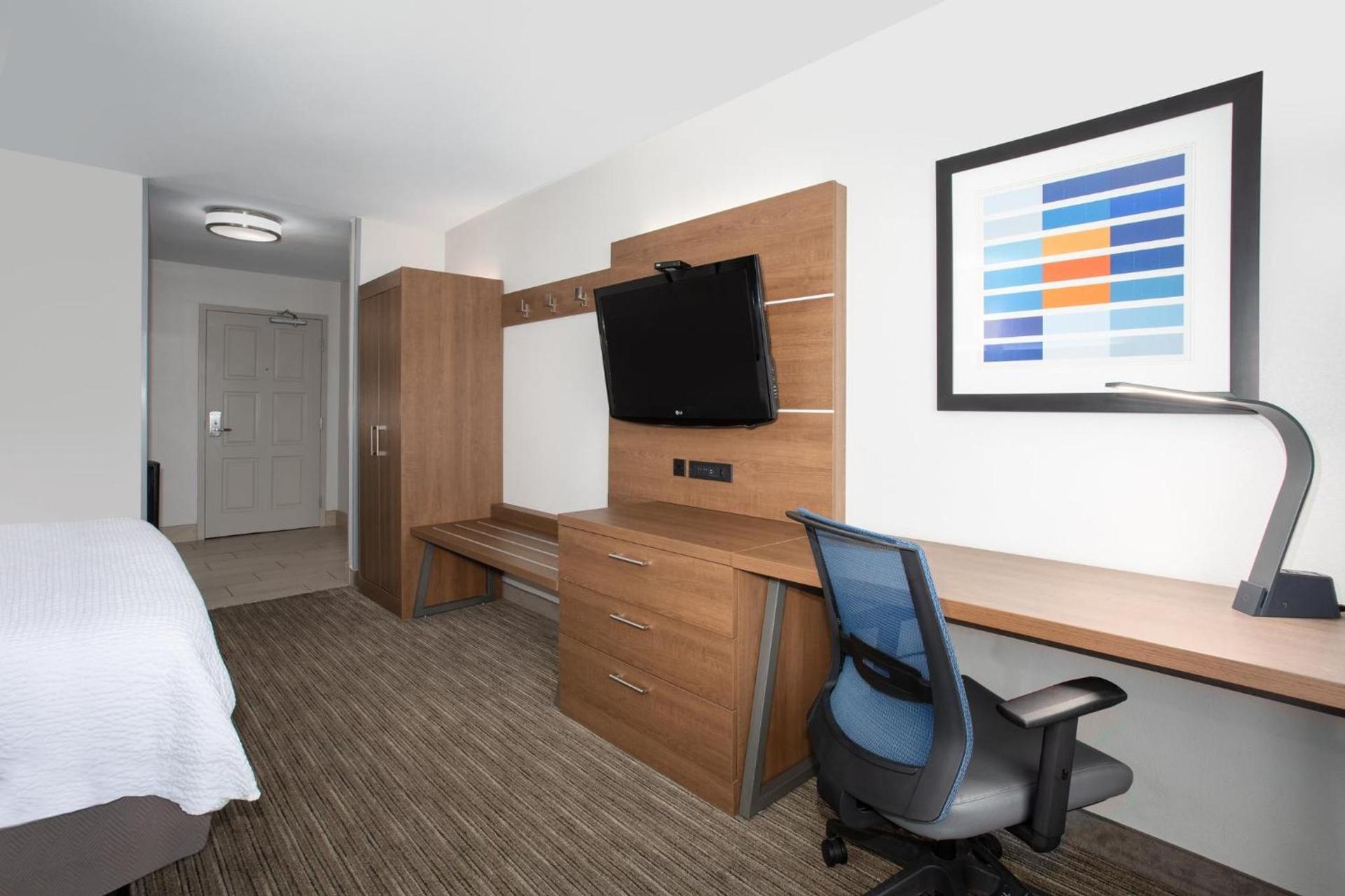 Holiday Inn Express & Suites Tucson by IHG photo 26