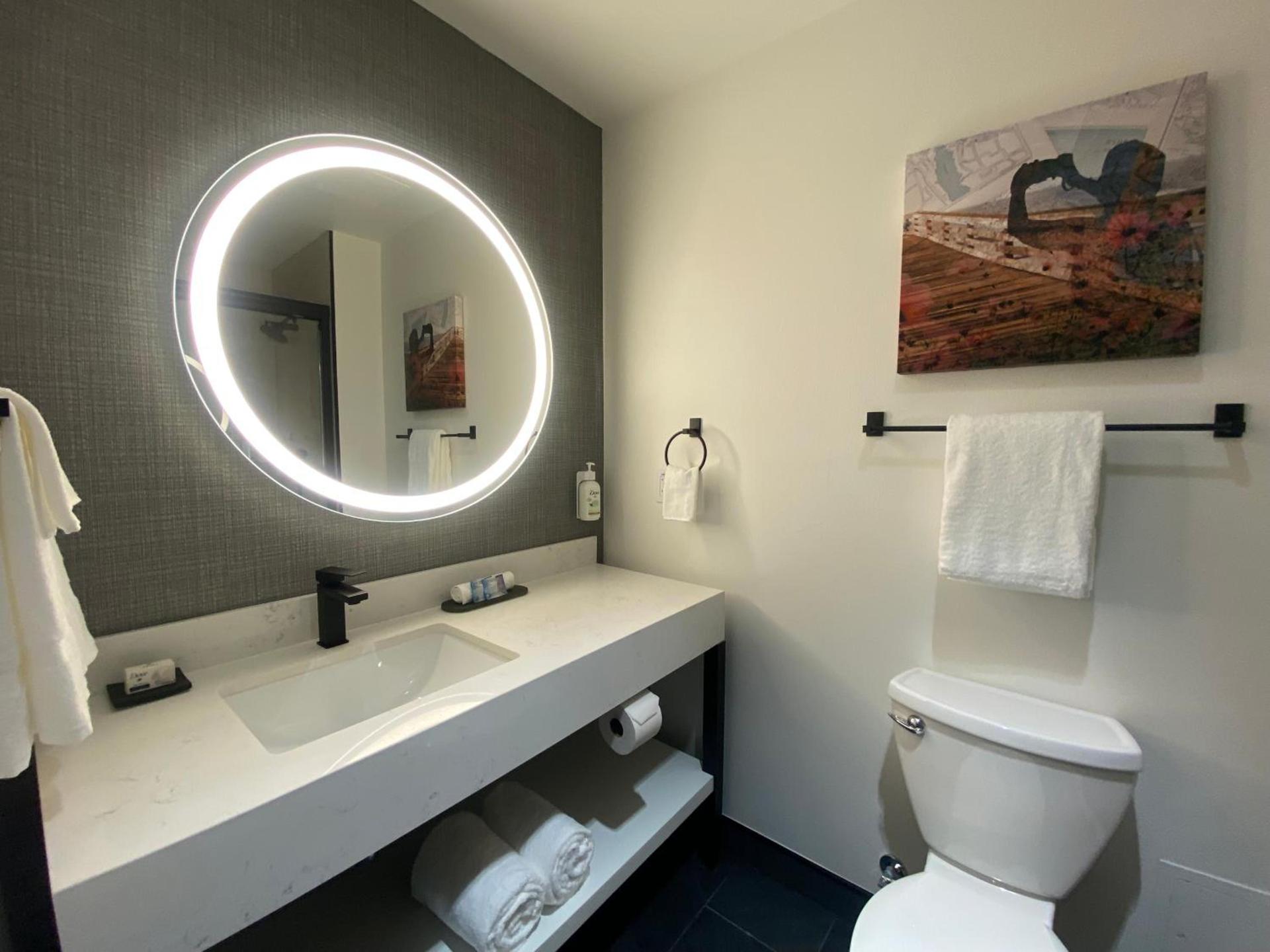 La Quinta Inn & Suites by Wyndham Yucaipa photo 68