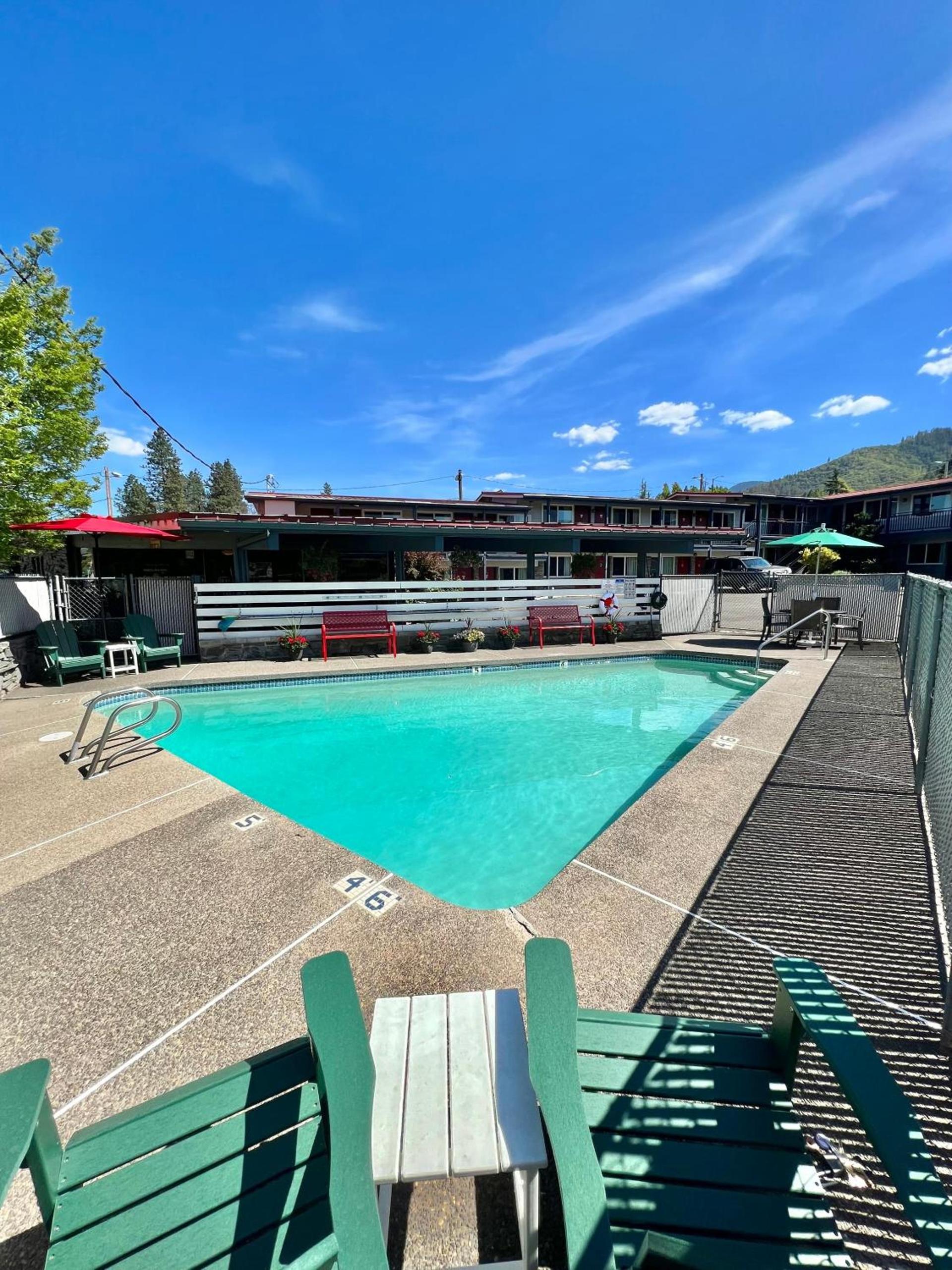 Timbers INN and Suites photo 7