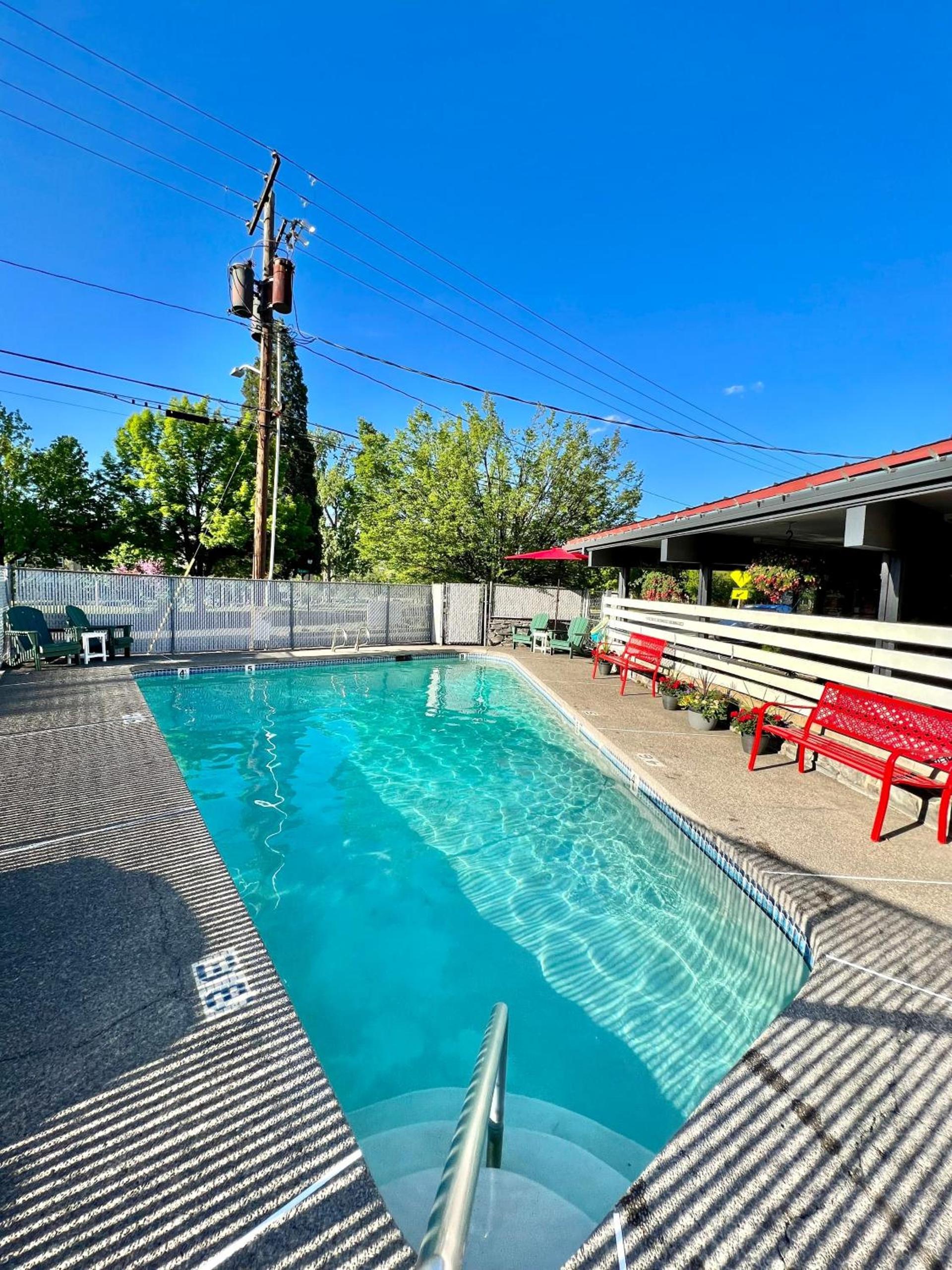Timbers INN and Suites photo 3