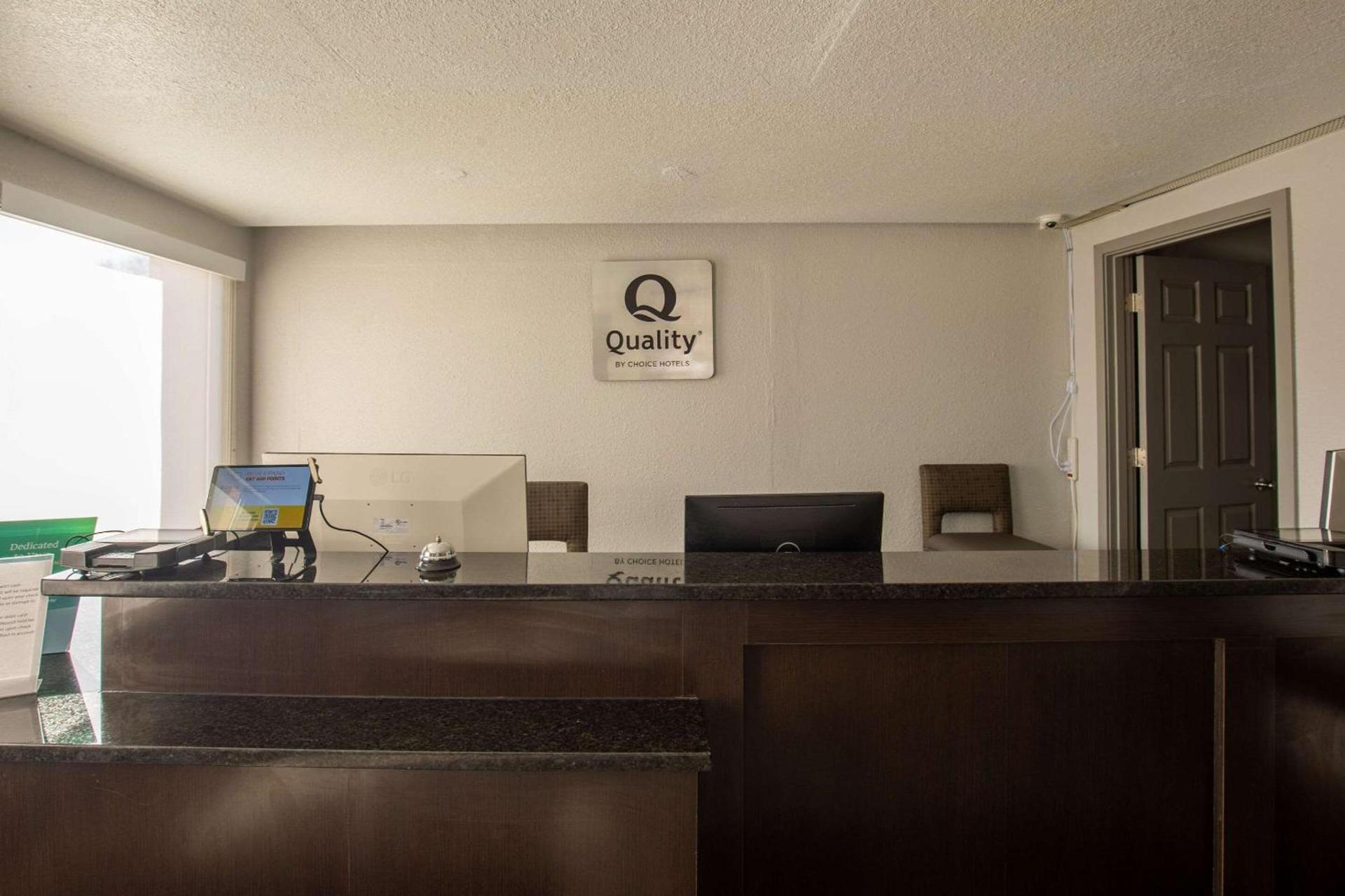 Quality Inn & Suites Portage Central photo 12