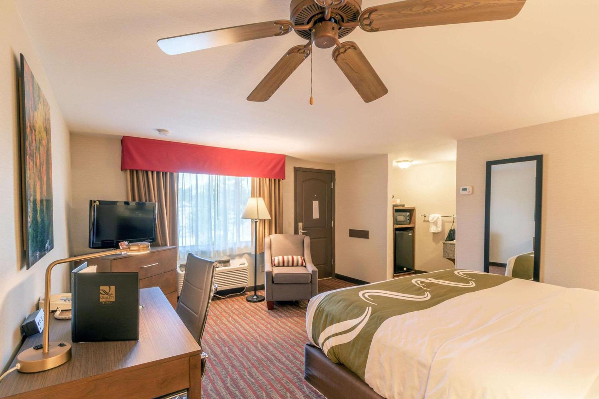 Quality Inn near Rocky Mountain National Park photo 29