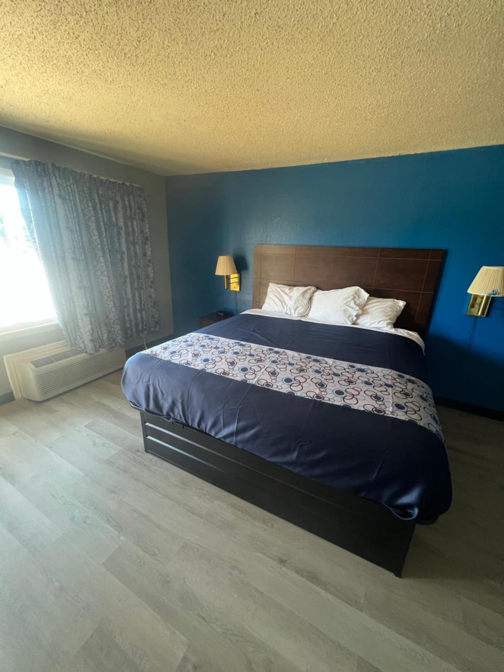 Executive Inn and Suites - Jackson photo 24