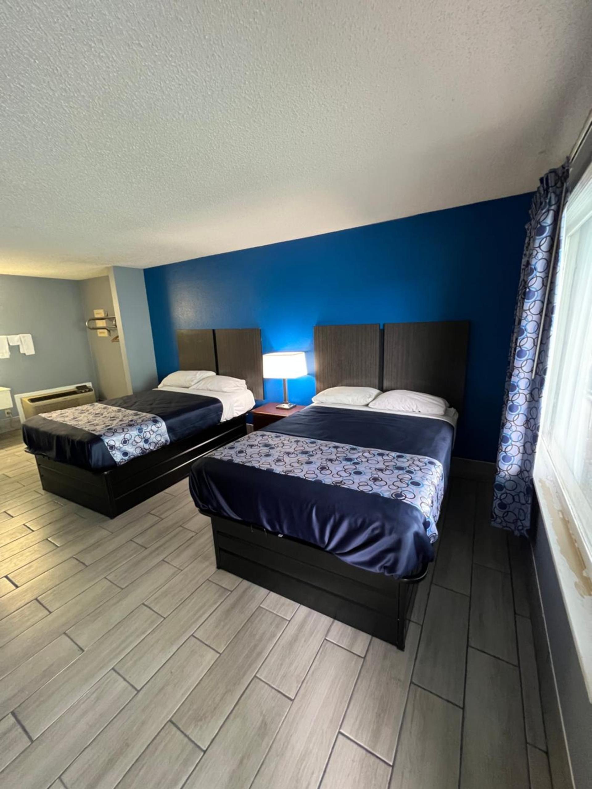 Executive Inn and Suites - Jackson photo 18