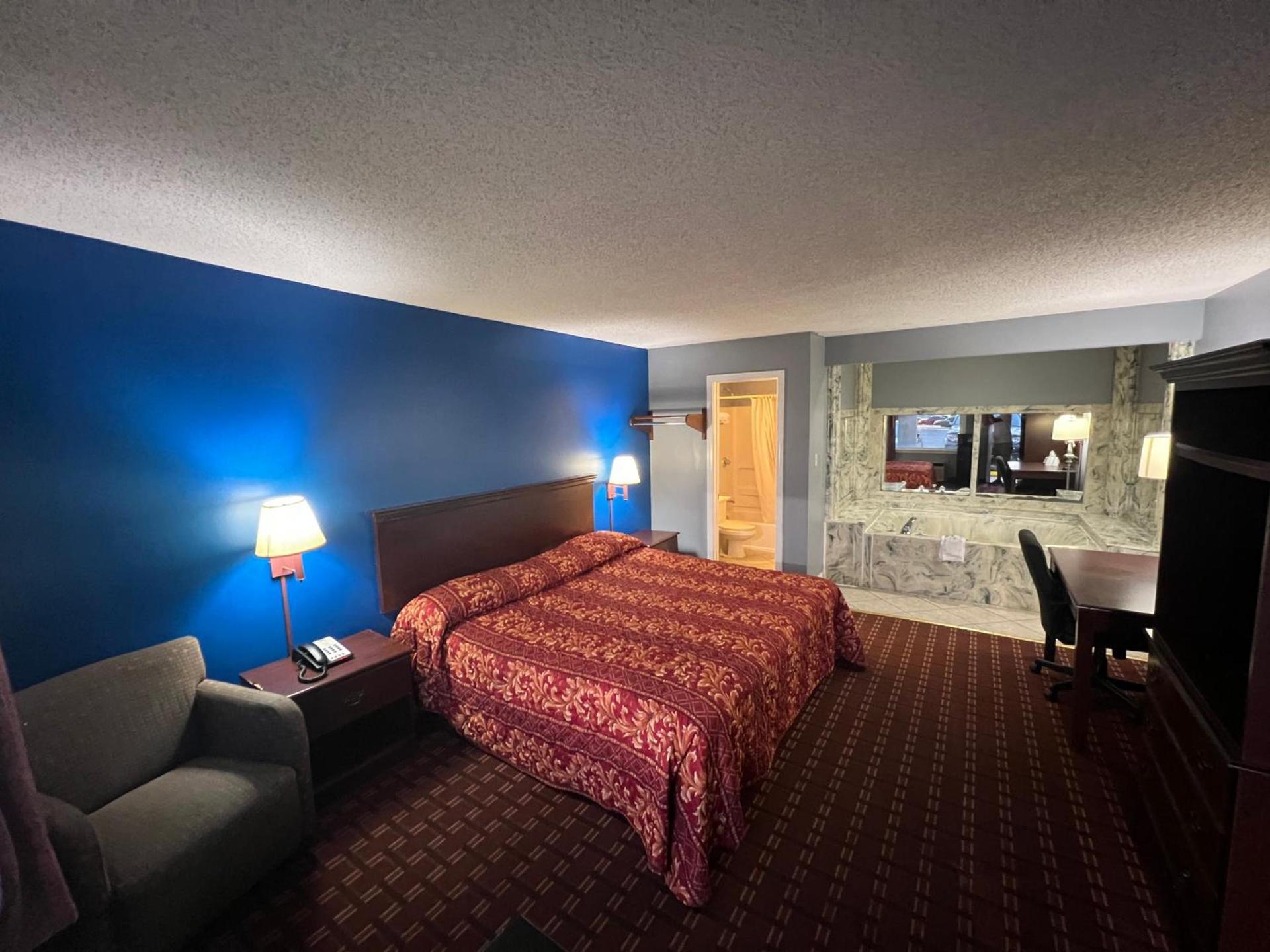 Executive Inn and Suites - Jackson photo 22