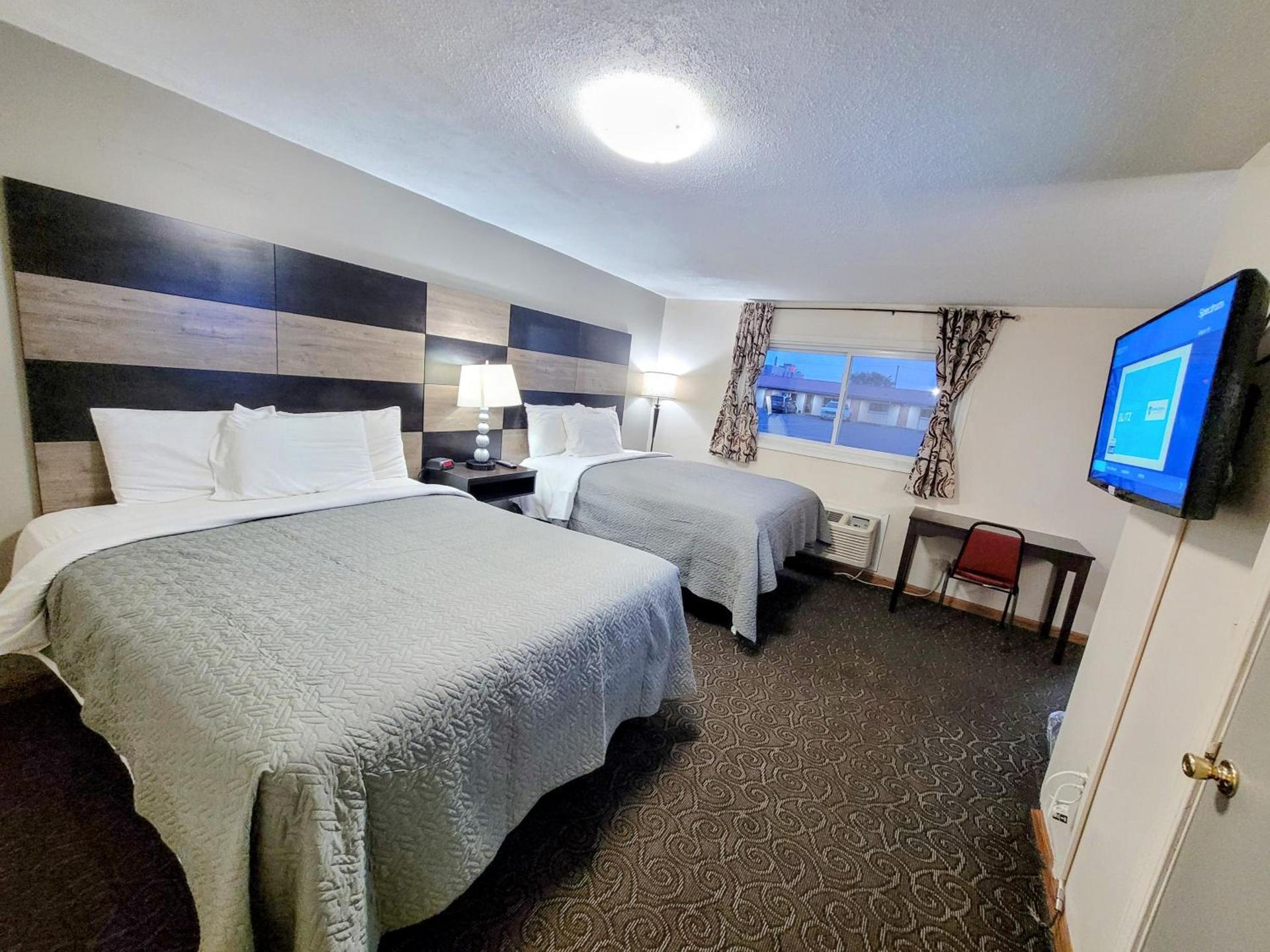 Woodland Inn photo 16