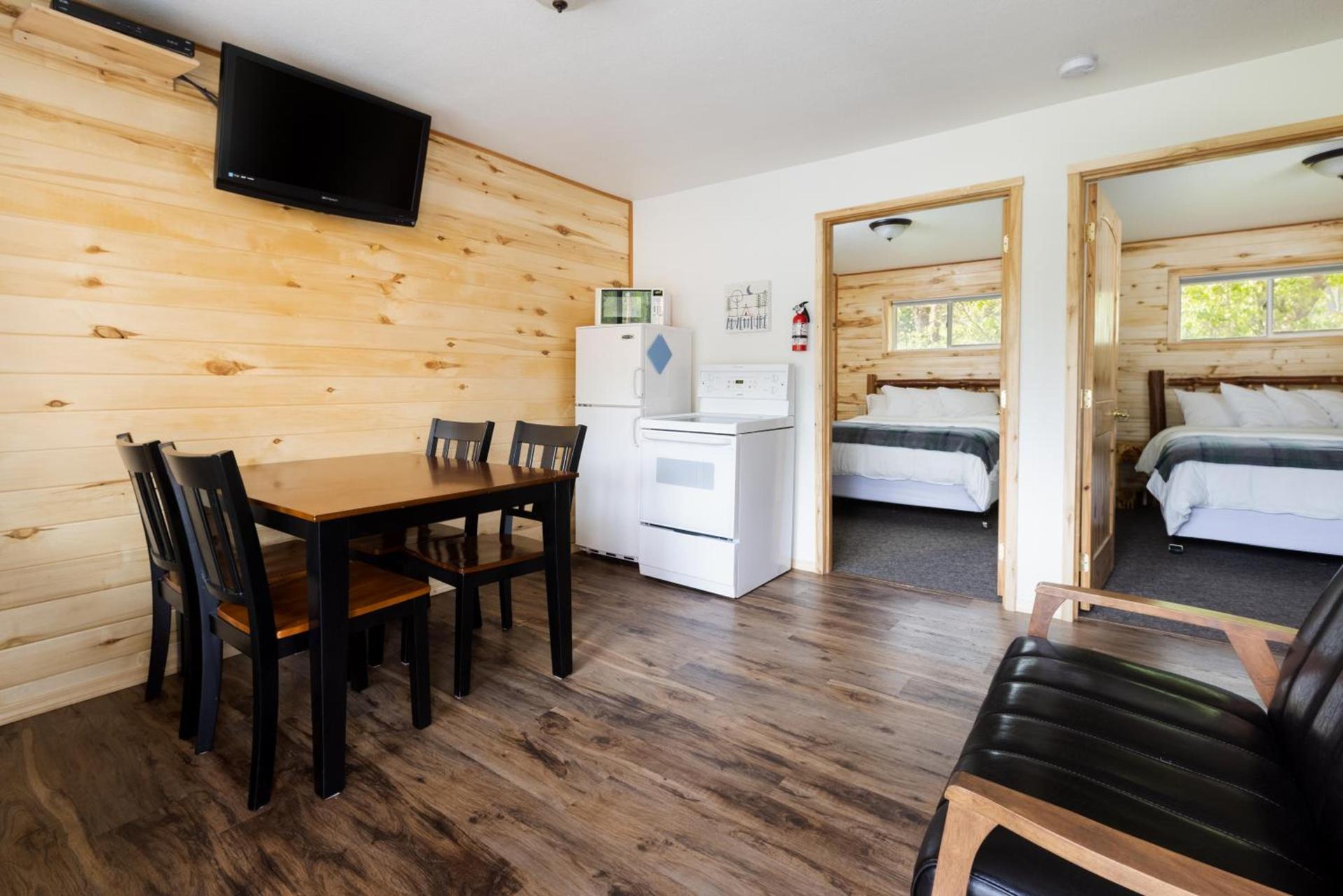 Beargrass Lodging & RV Resort photo 61
