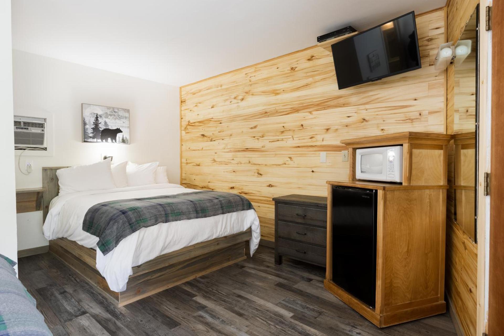 Beargrass Lodging & RV Resort photo 39