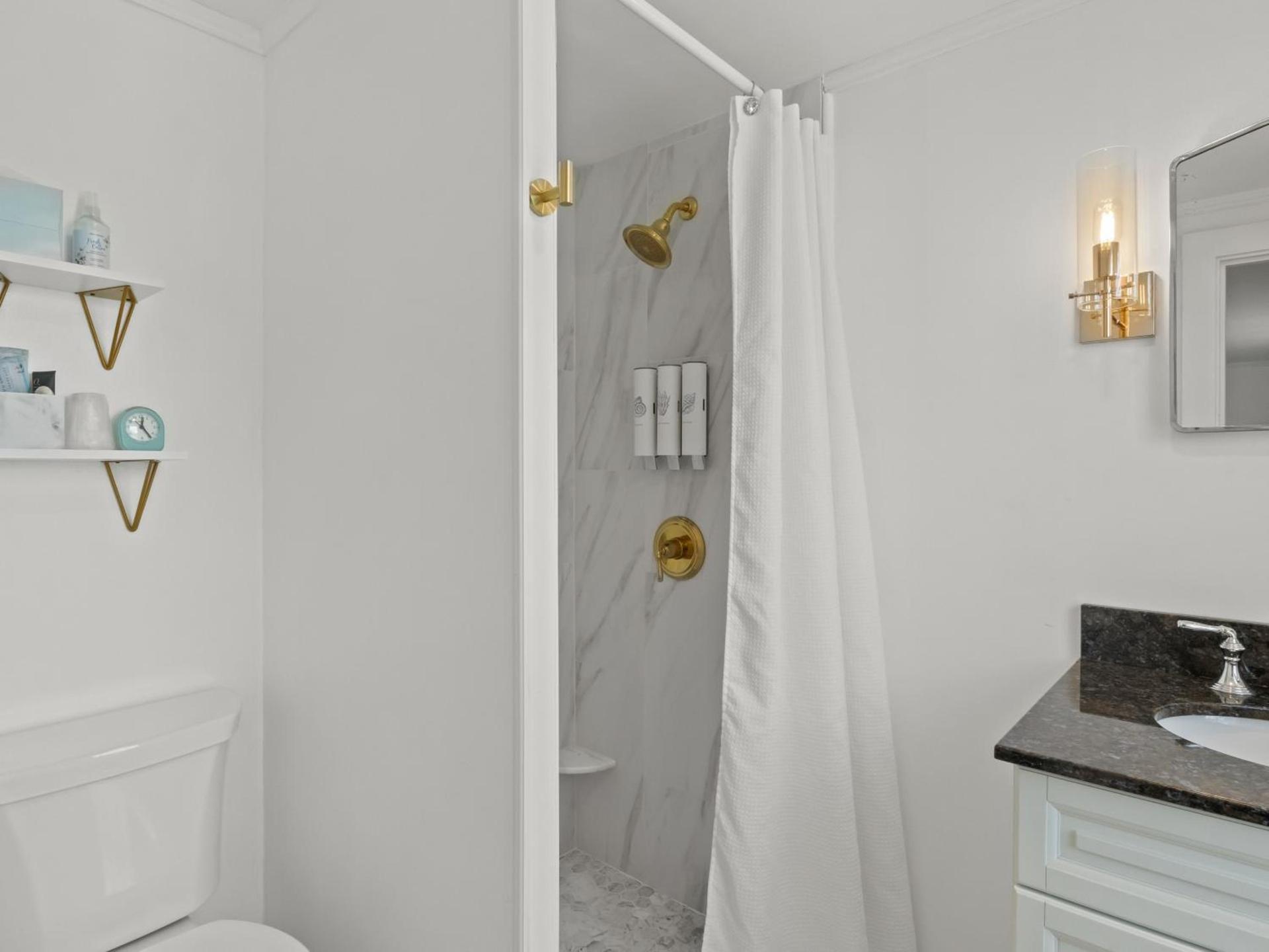 The Seagrove Suites & Guest Rooms photo 35