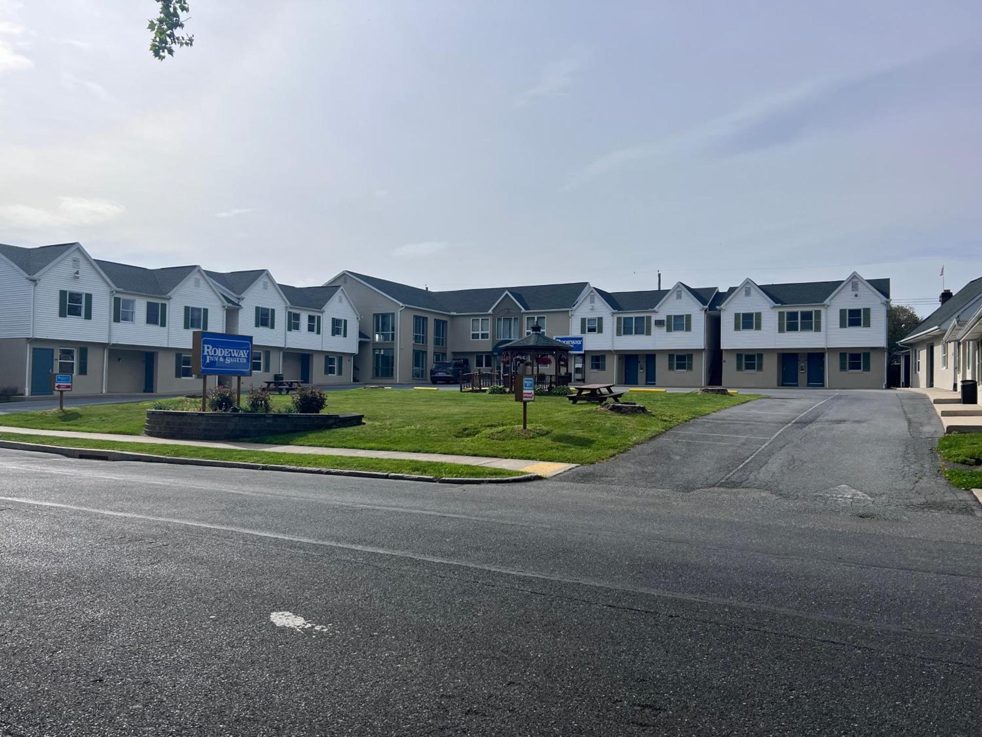 Rodeway Inn & Suites Hershey Chocolate Avenue photo 42