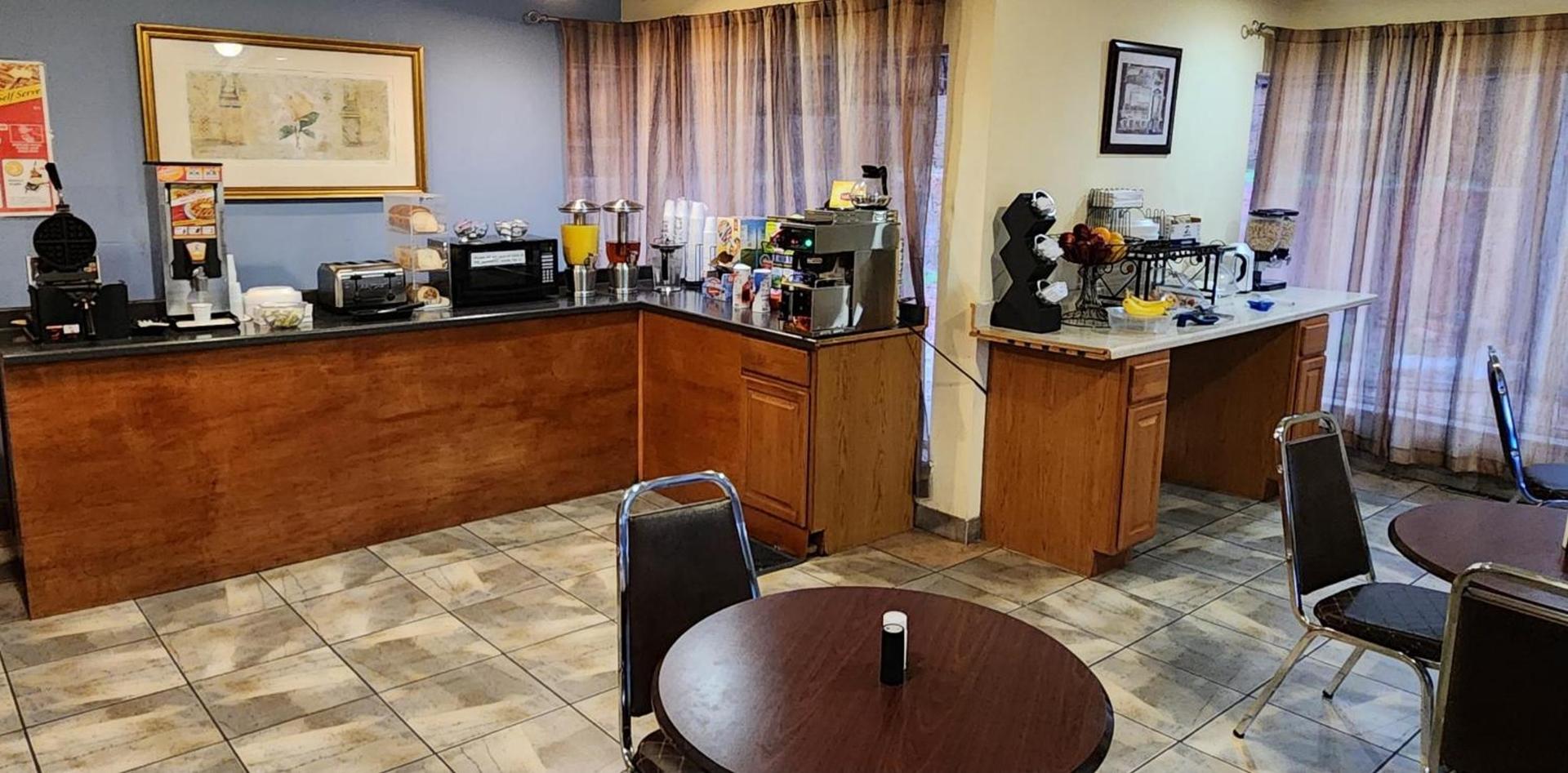 Silver Saddle Motel photo 36