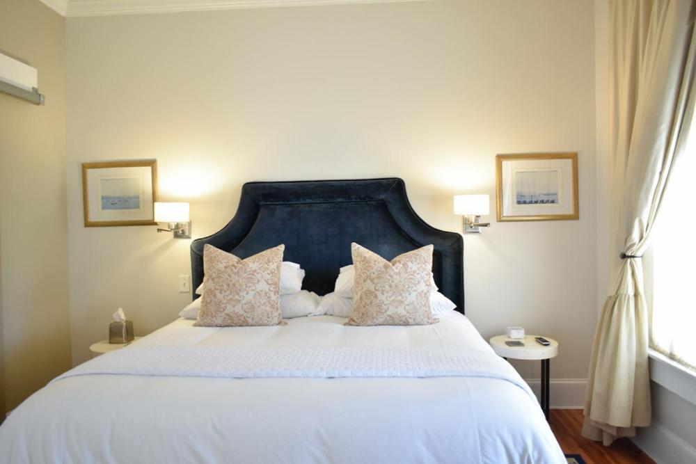 Sparrow Grove Manor photo 17