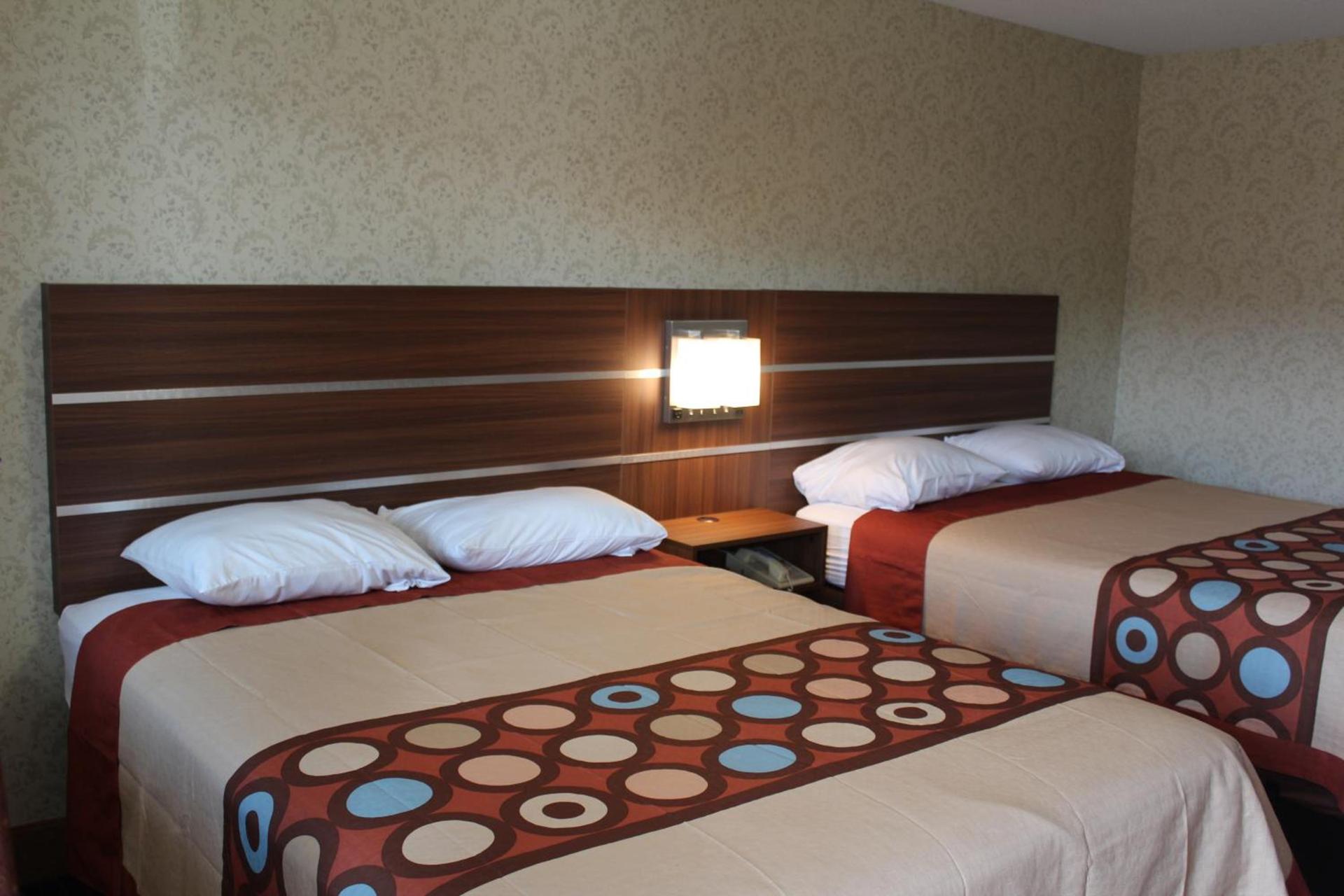 American Inn photo 17
