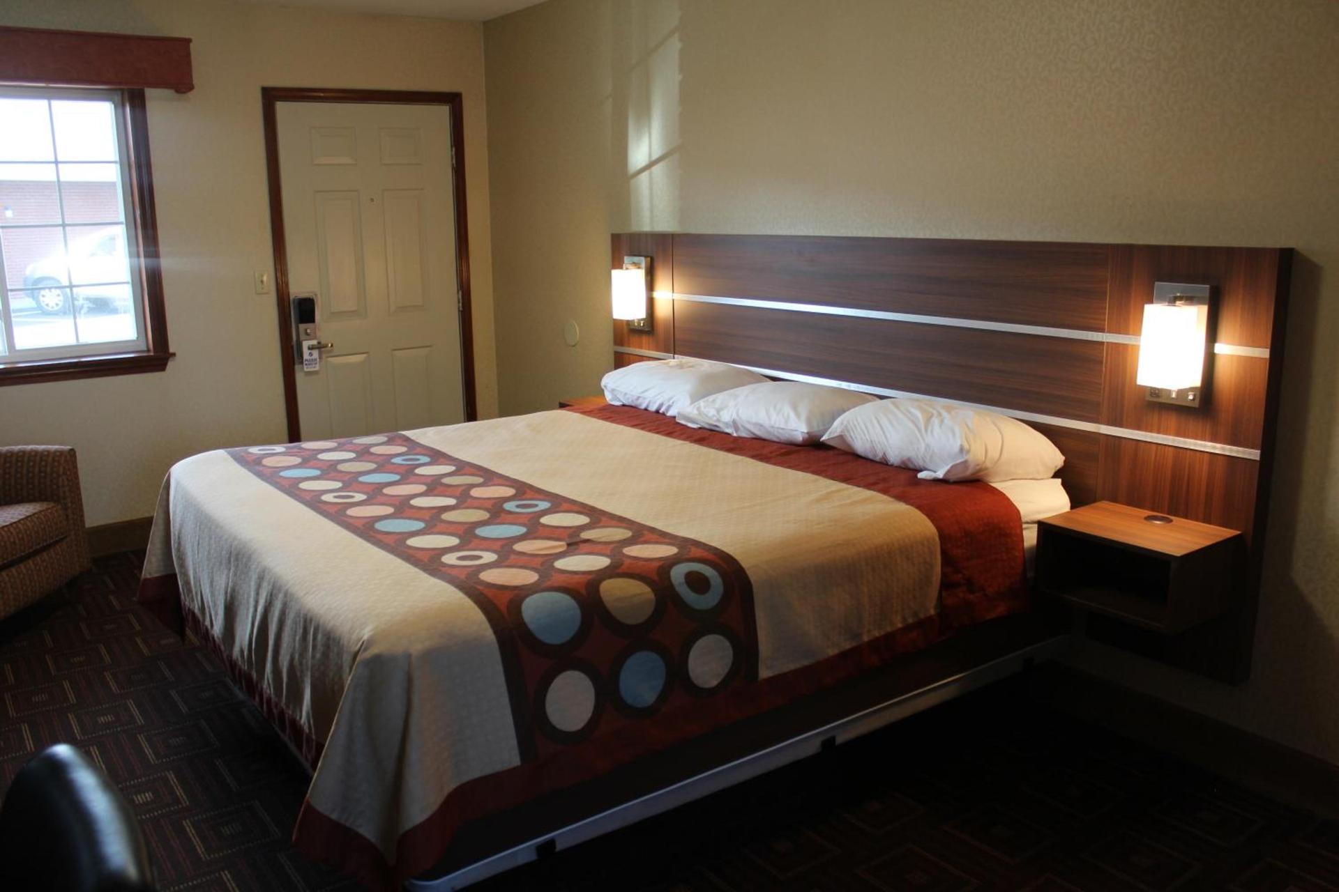 American Inn photo 14