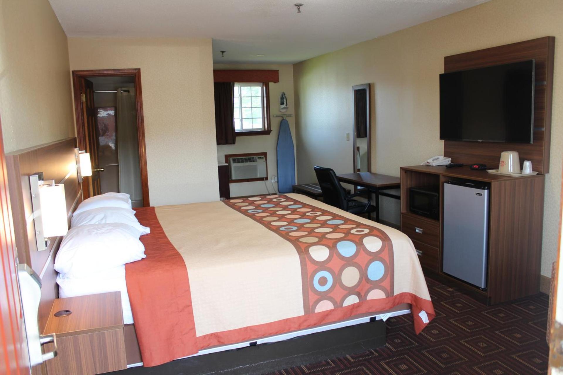 American Inn photo 12