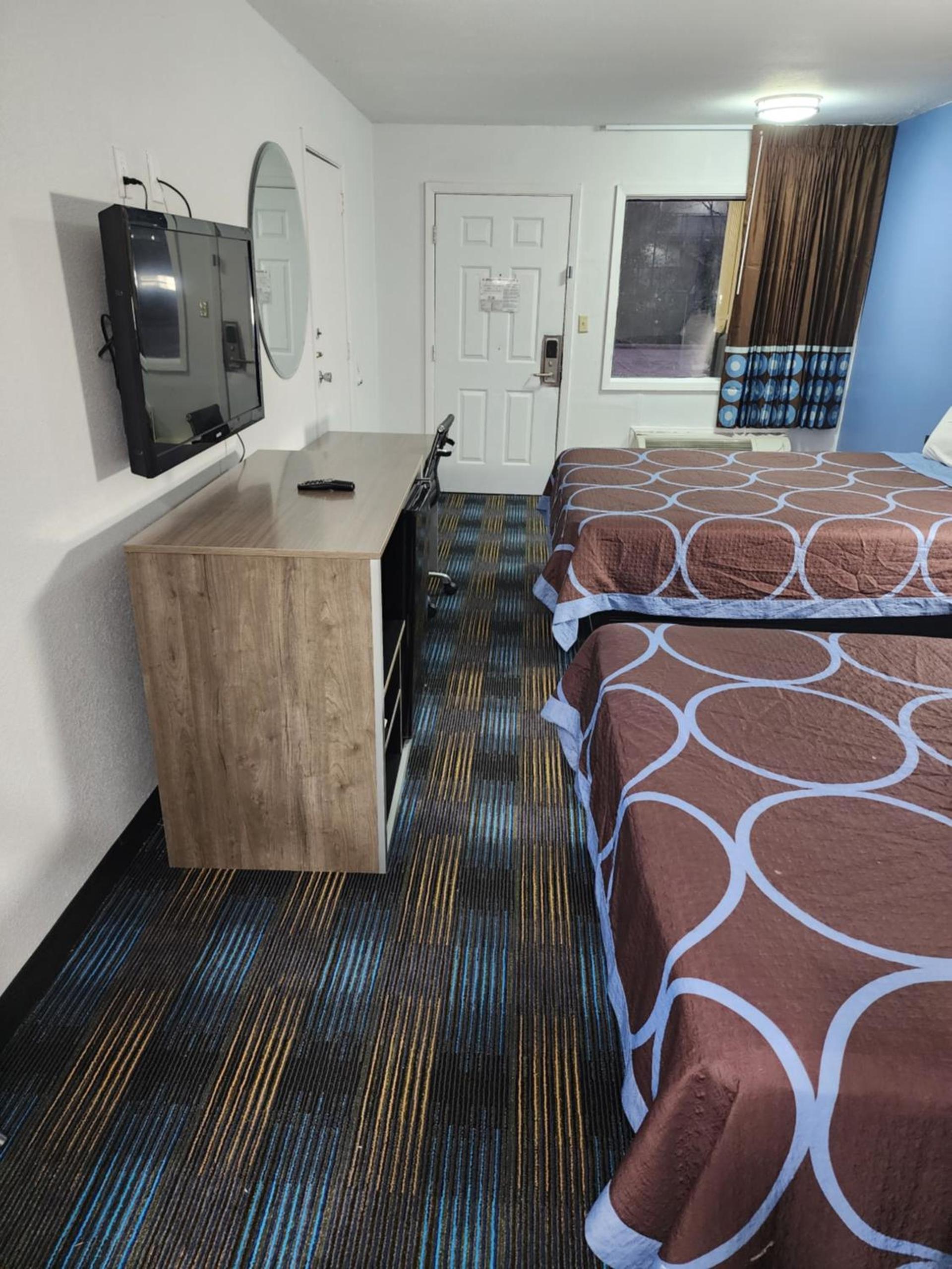 Super 8 by Wyndham Shreveport photo 15