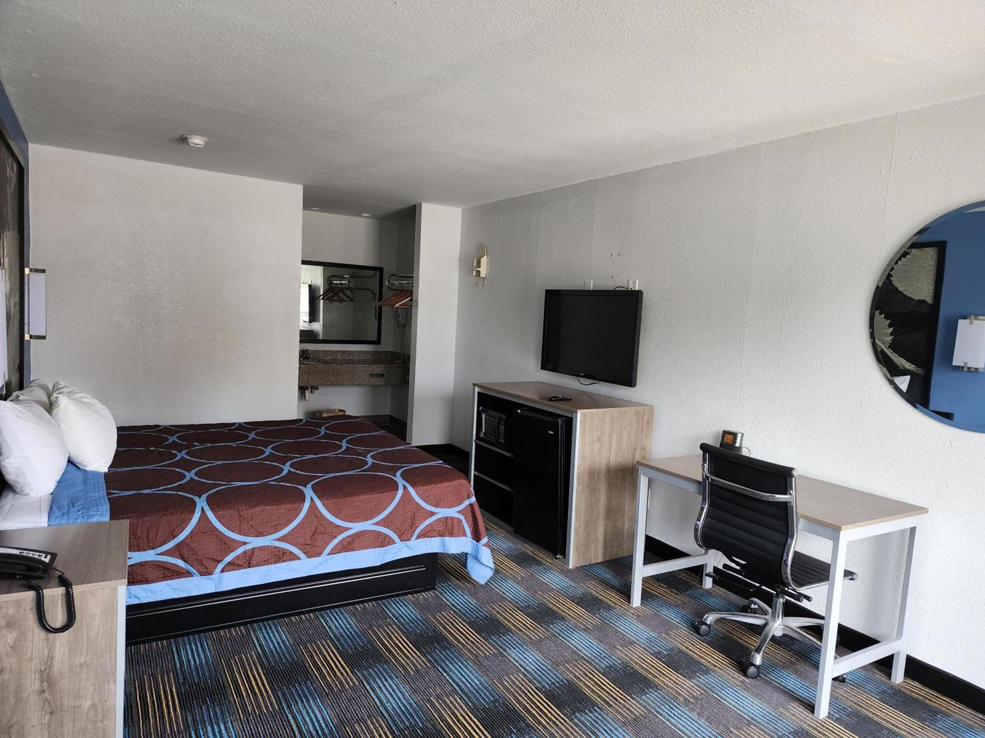 Super 8 by Wyndham Shreveport photo 16