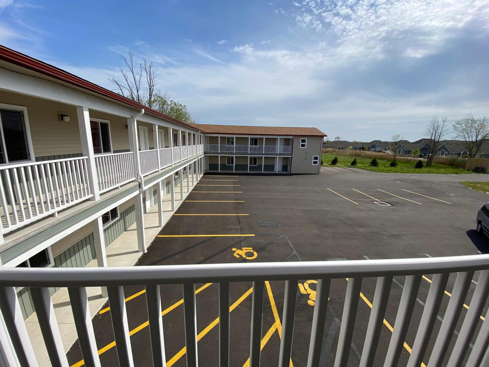 Stay Inn and Suites photo 8