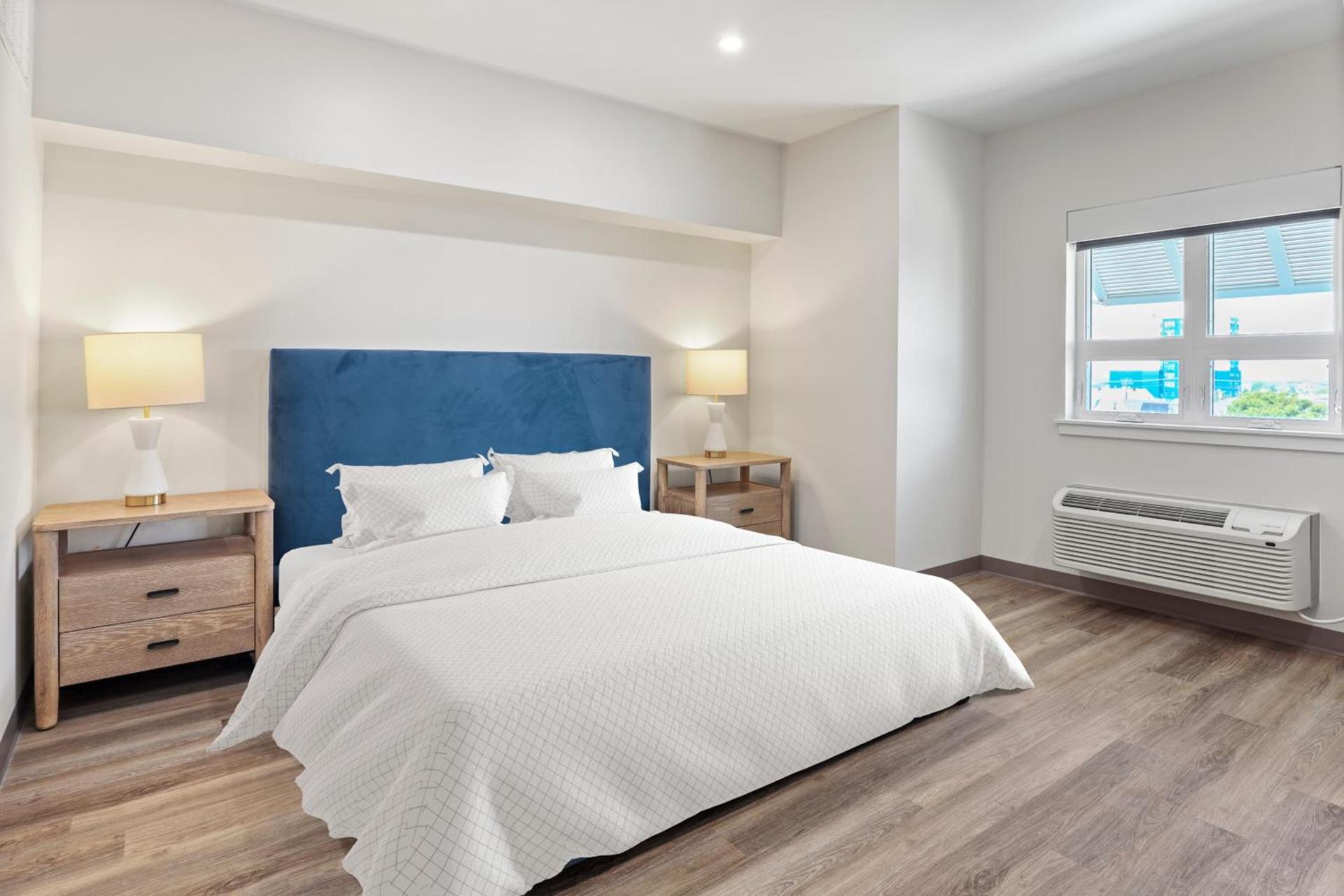 Seaport Suites photo 30