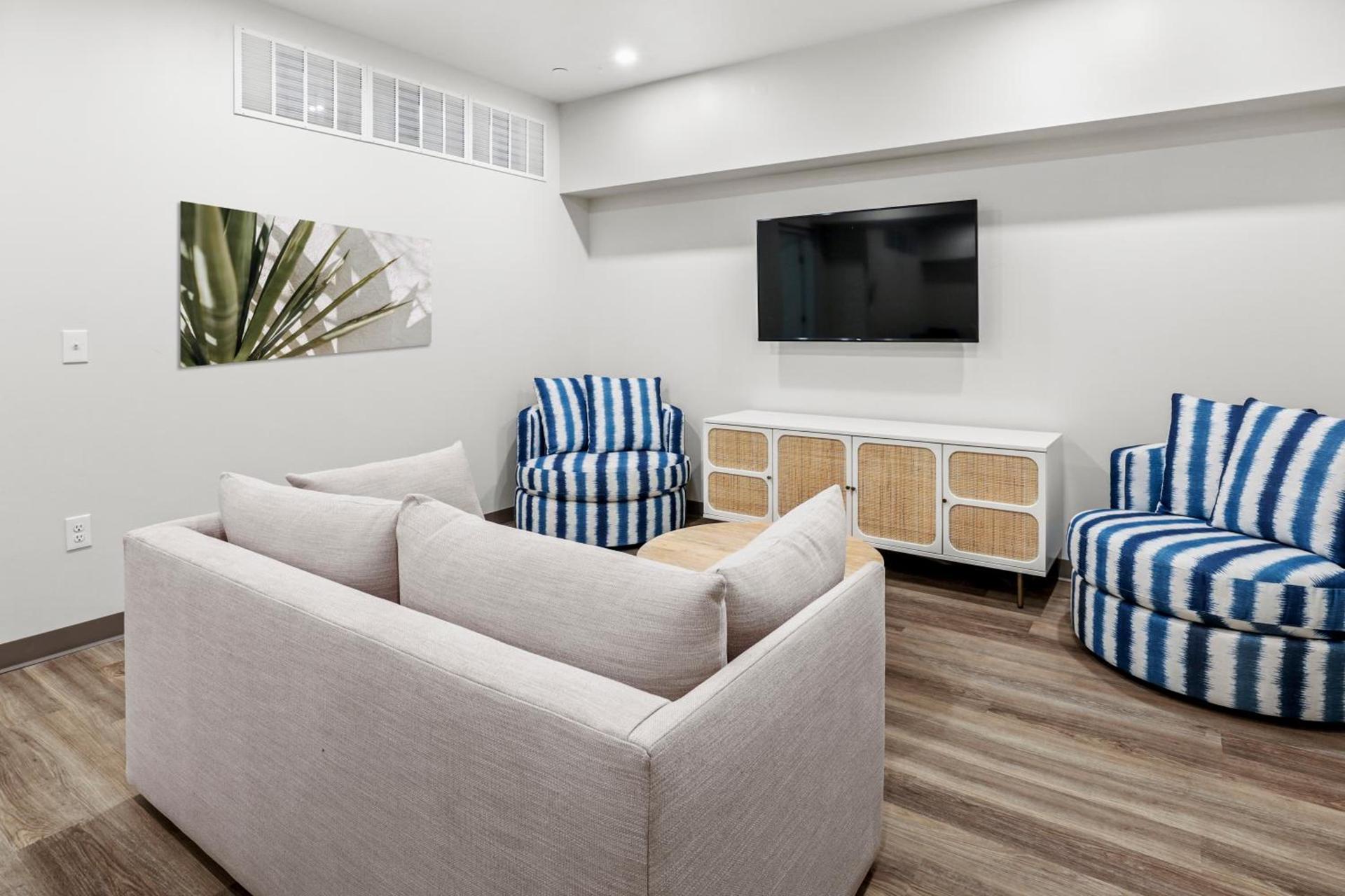 Seaport Suites photo 17