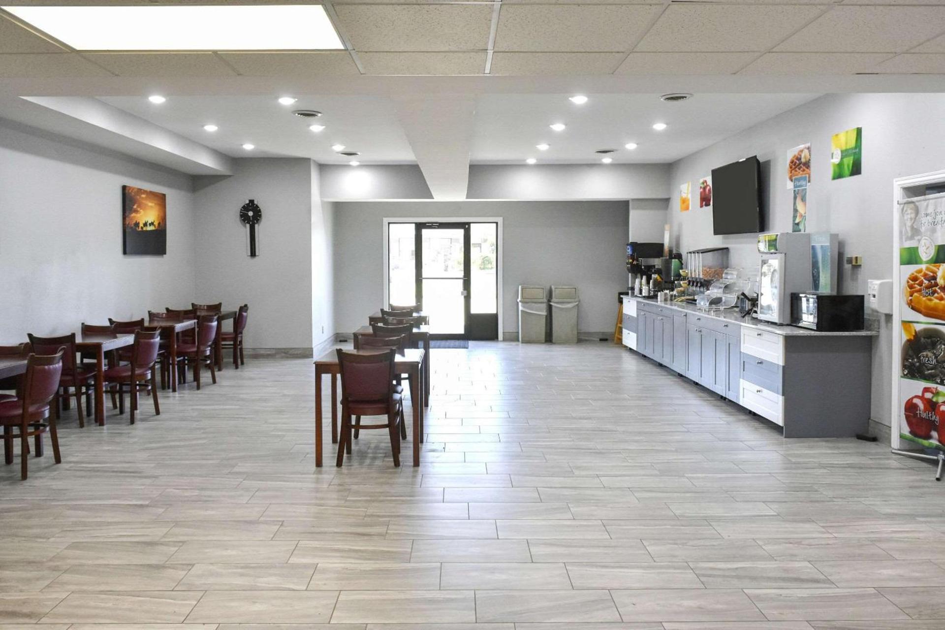 Quality Inn & Suites Brooks Louisville South photo 28