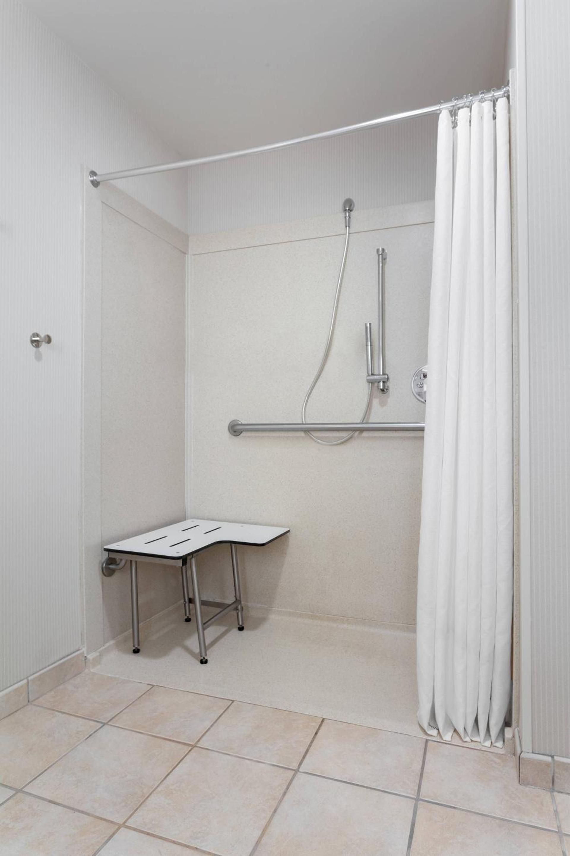 Delta Hotels by Marriott Burlington photo 12