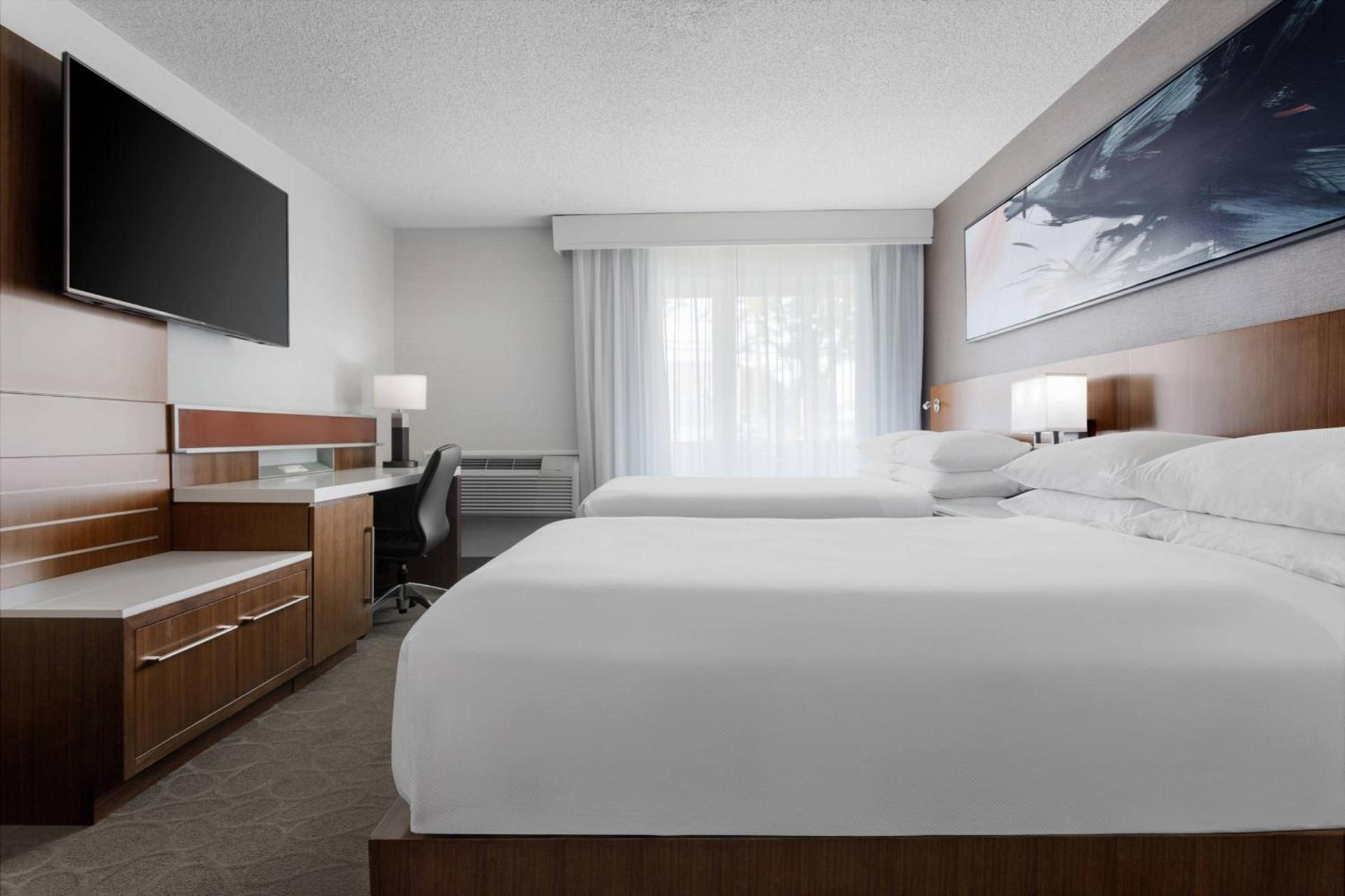 Delta Hotels by Marriott Burlington photo 4