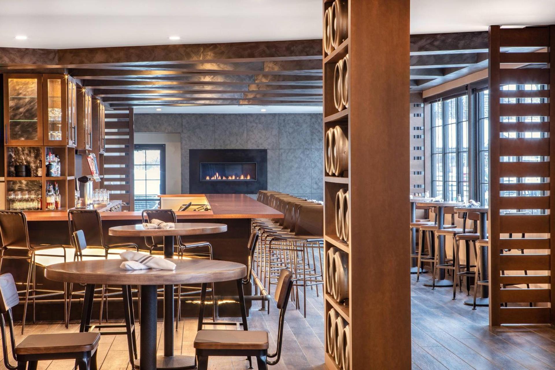 Delta Hotels by Marriott Burlington photo 16