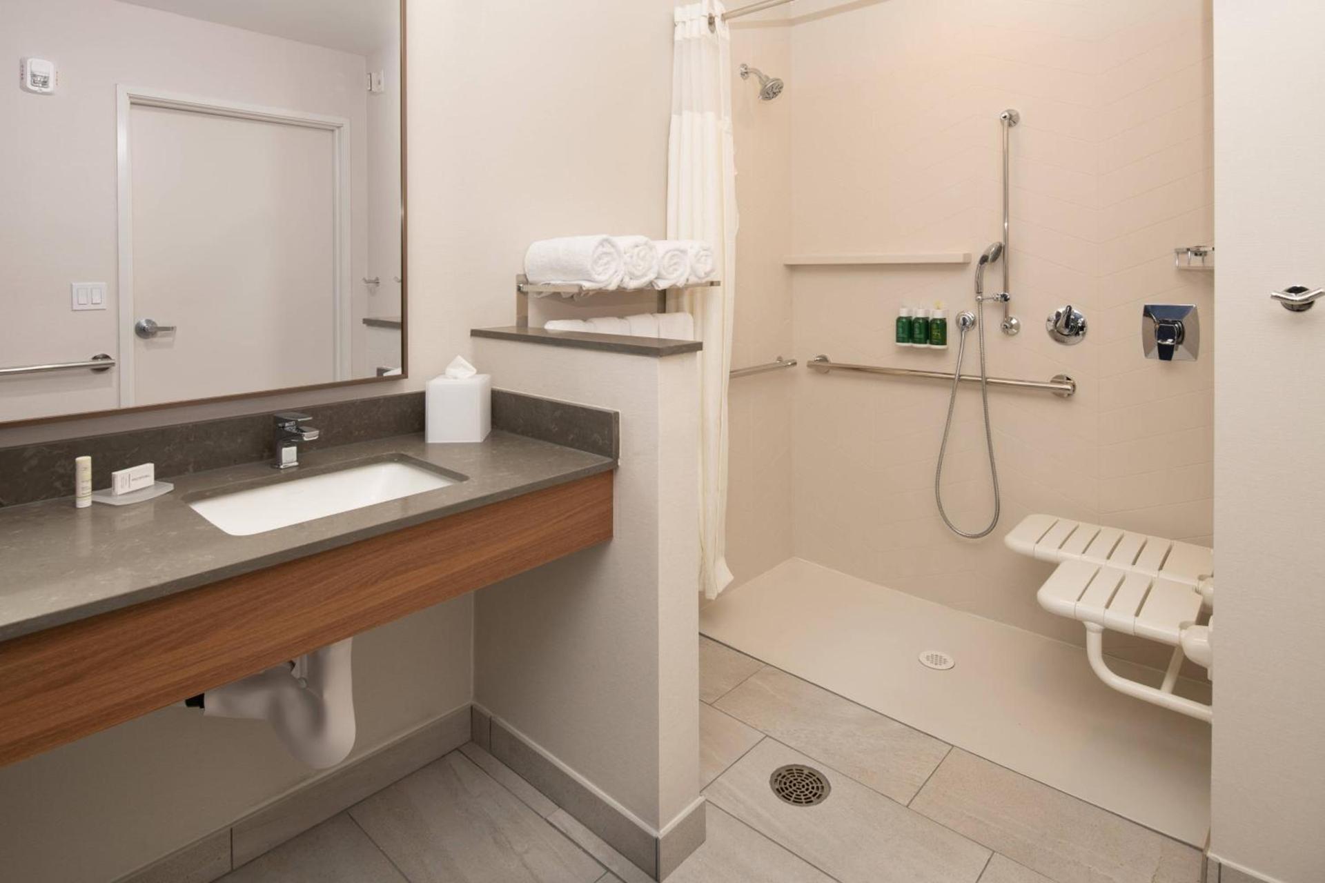 Fairfield Inn & Suites by Marriott Wenatchee photo 11