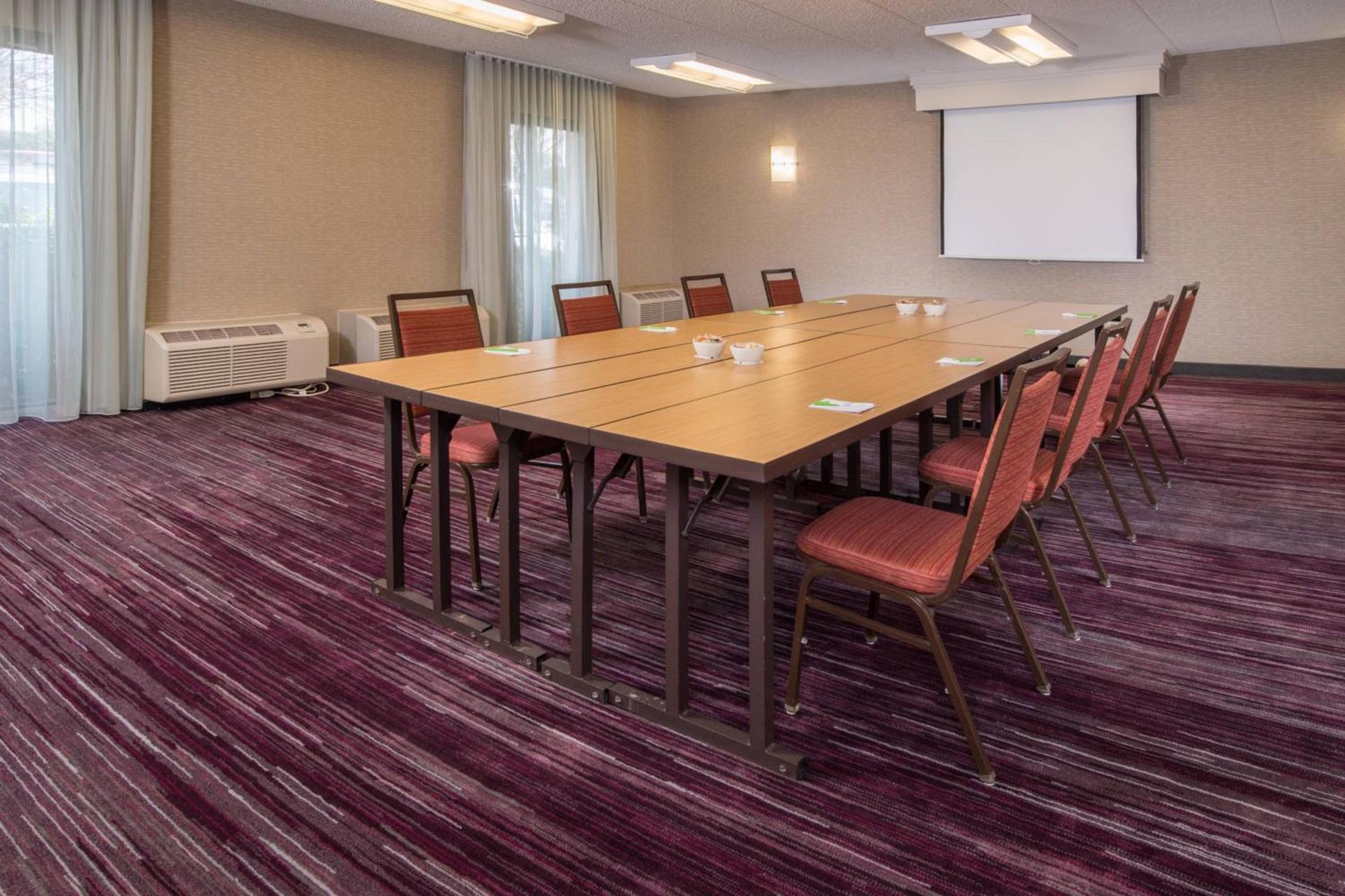 Courtyard by Marriott Fairfax Fair Oaks photo 25