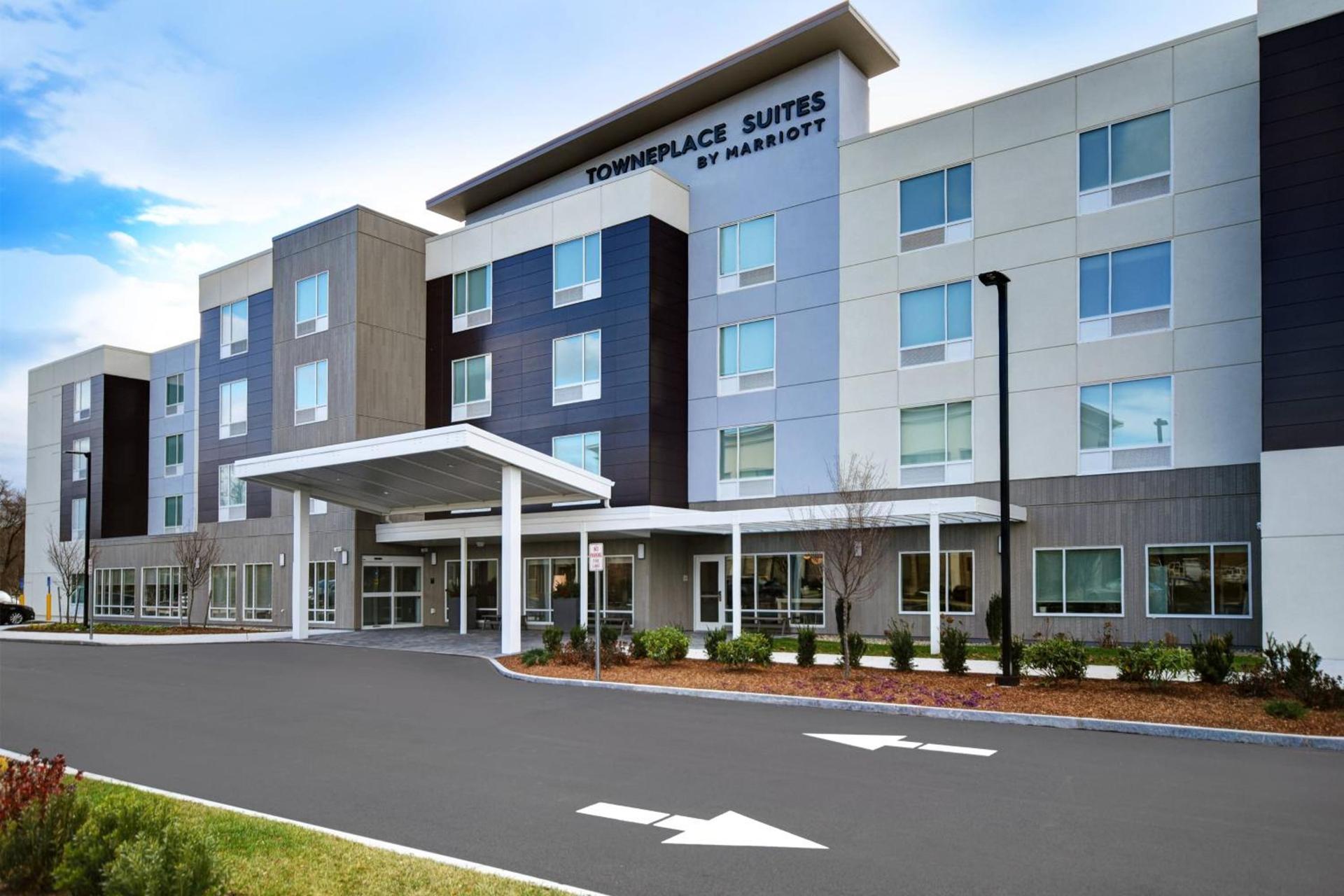 TownePlace Suites by Marriott Fall River Westport photo 1