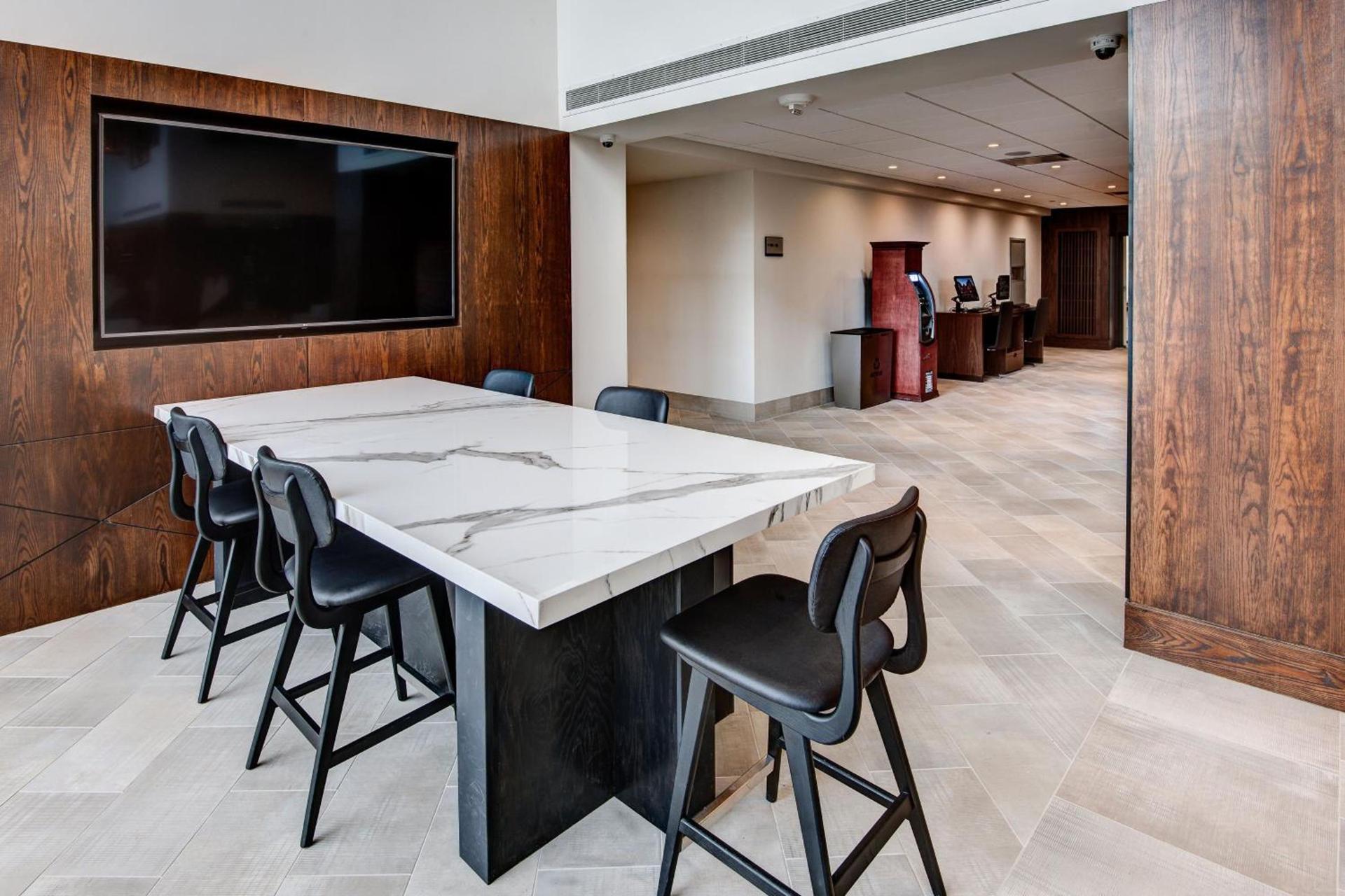 Sheraton Eatontown Hotel photo 2