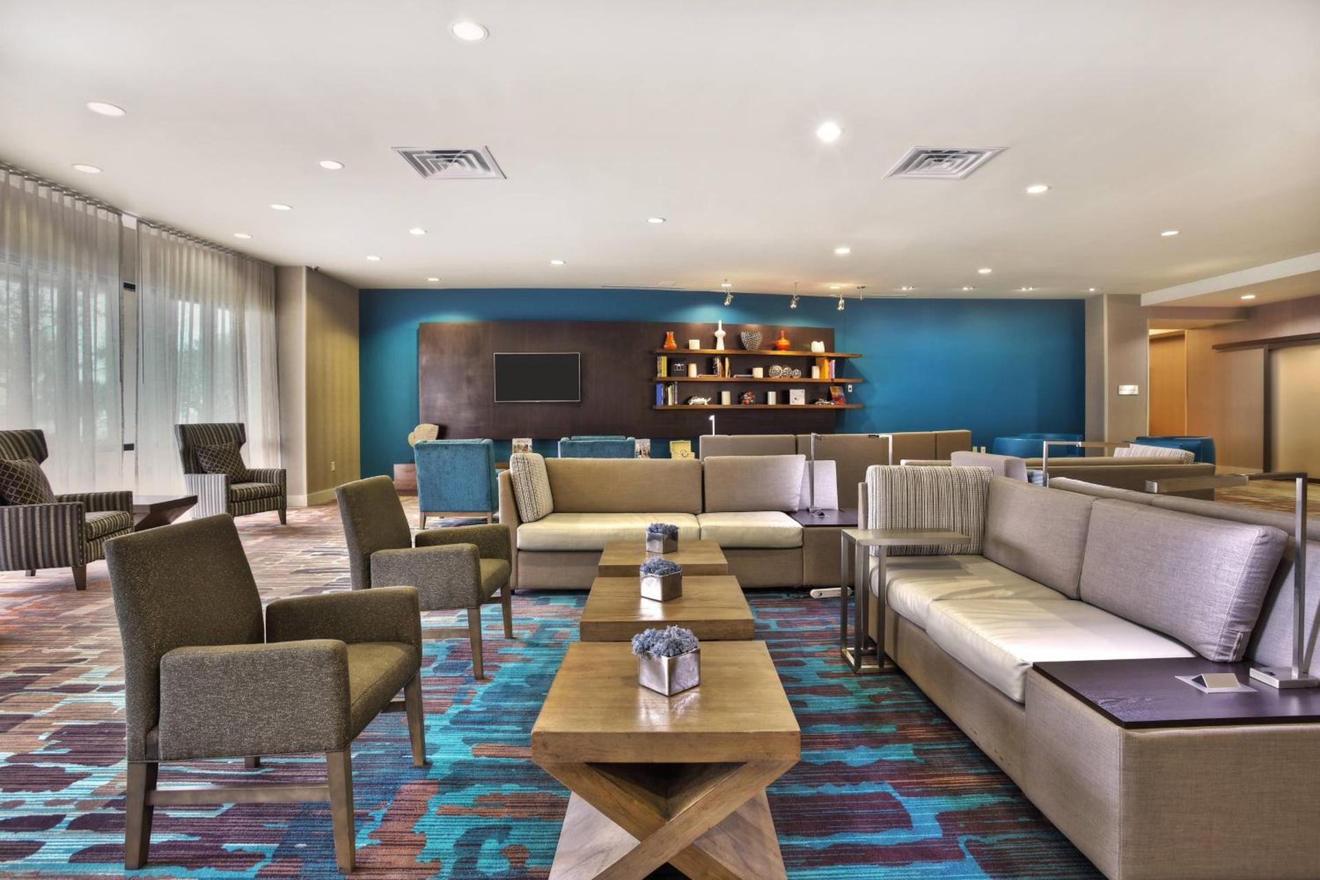 Courtyard by Marriott Gulfport Beachfront photo 32