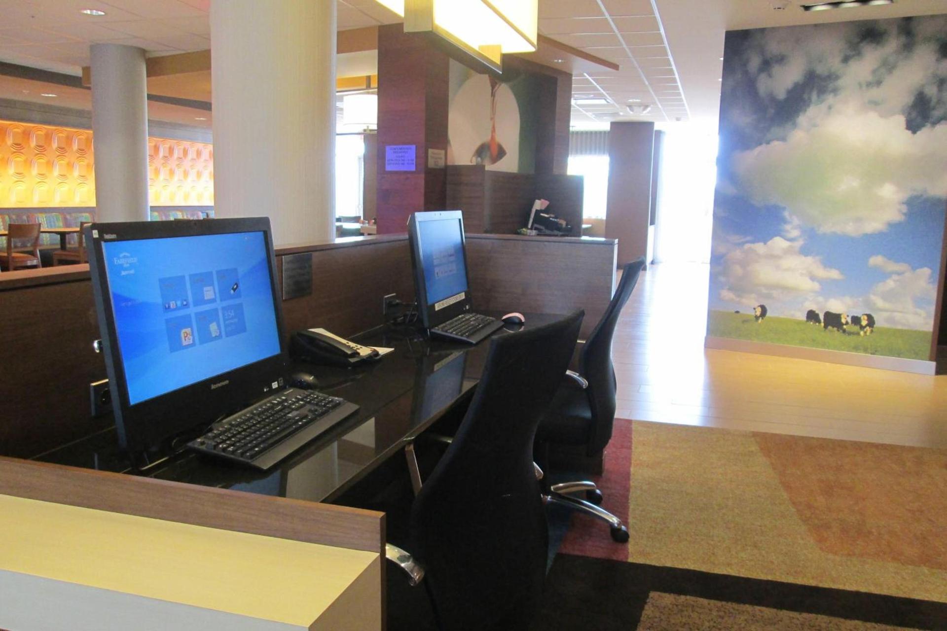 Fairfield Inn and Suites Canton South photo 12